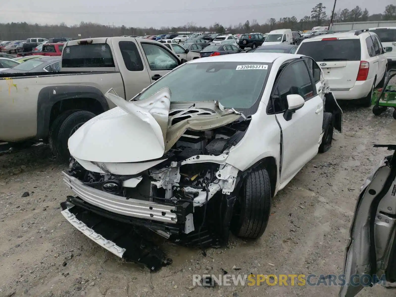 2 Photograph of a damaged car 5YFEPRAE2LP005016 TOYOTA COROLLA 2020