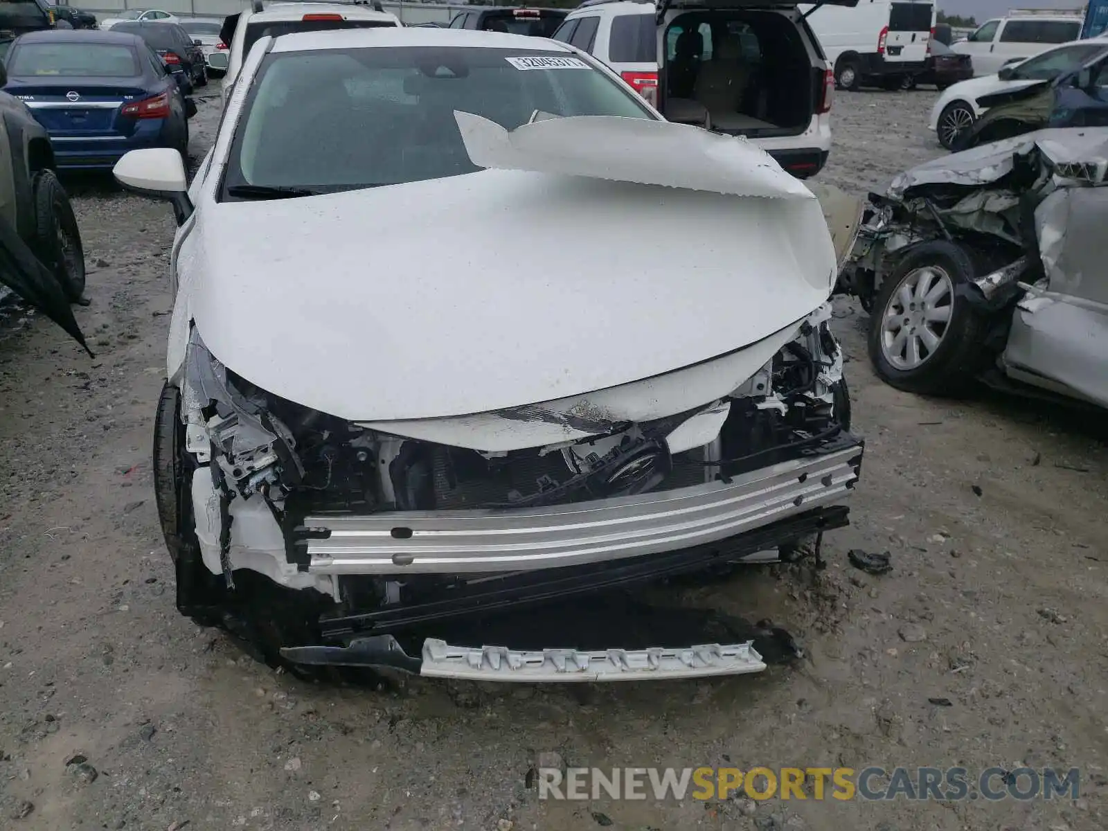 9 Photograph of a damaged car 5YFEPRAE2LP005016 TOYOTA COROLLA 2020