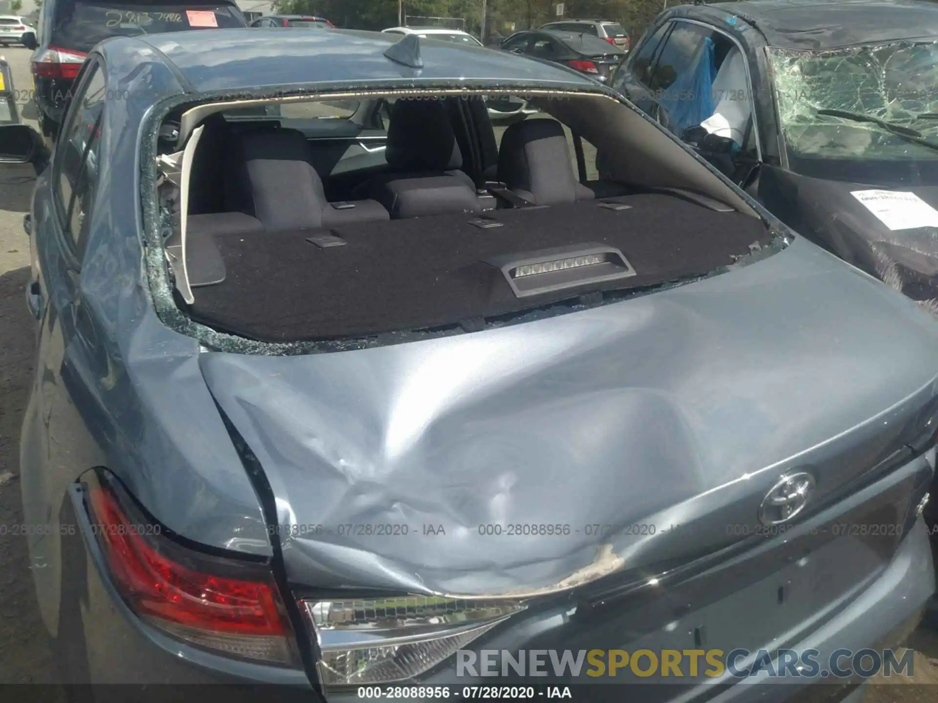 6 Photograph of a damaged car 5YFEPRAE2LP005288 TOYOTA COROLLA 2020