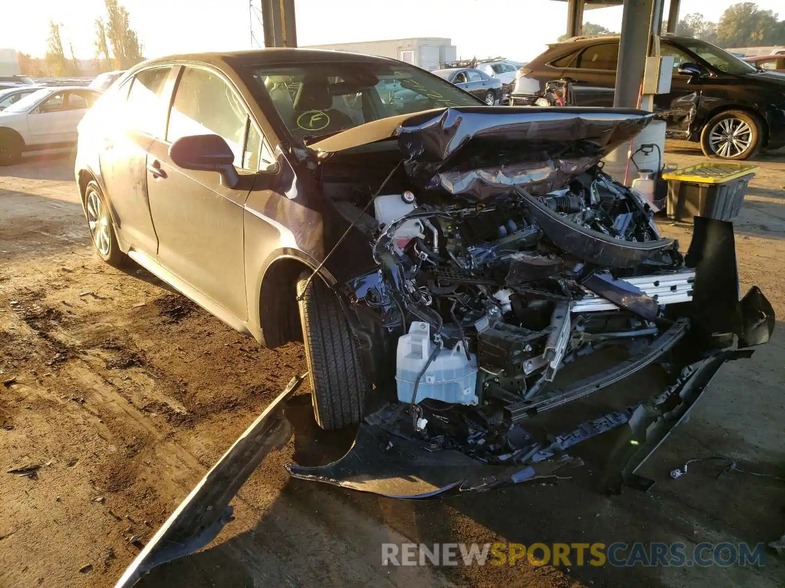 1 Photograph of a damaged car 5YFEPRAE2LP006053 TOYOTA COROLLA 2020