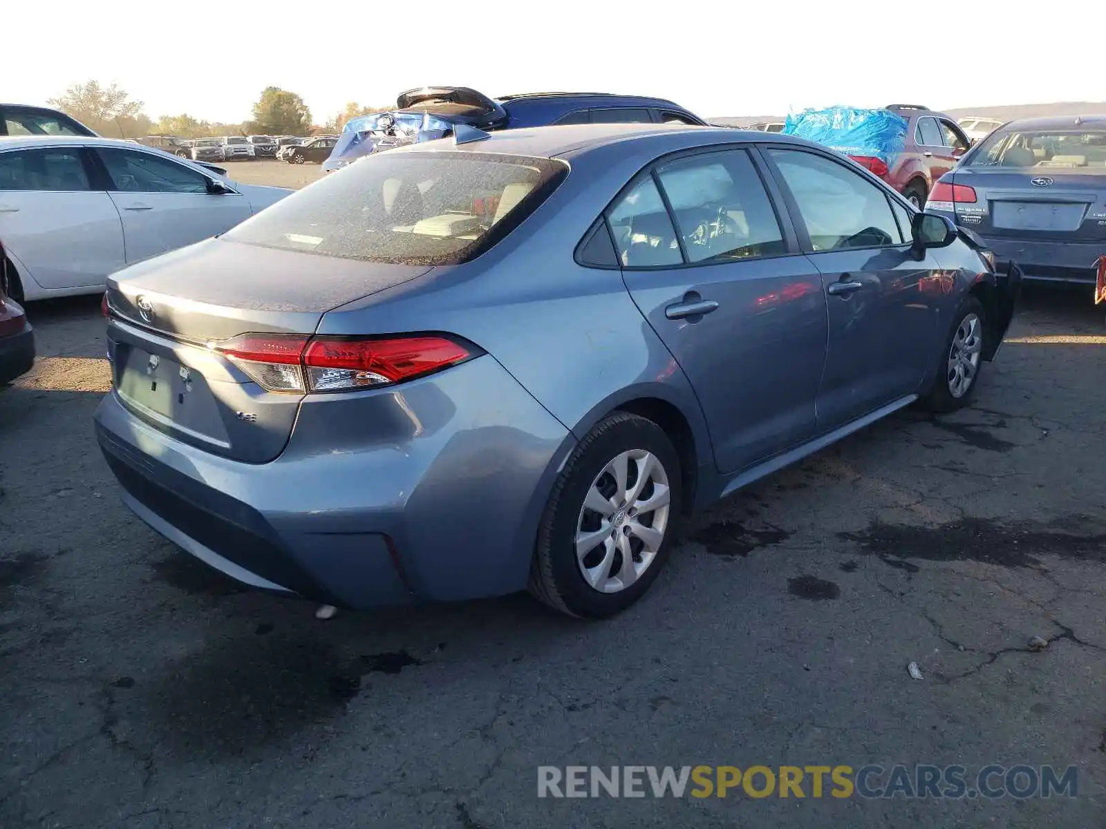 4 Photograph of a damaged car 5YFEPRAE2LP007932 TOYOTA COROLLA 2020