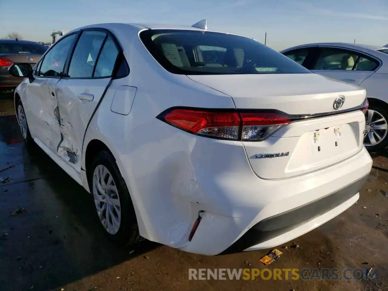 3 Photograph of a damaged car 5YFEPRAE2LP009292 TOYOTA COROLLA 2020