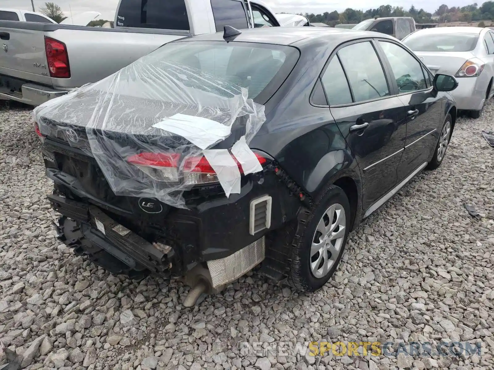 4 Photograph of a damaged car 5YFEPRAE2LP013133 TOYOTA COROLLA 2020