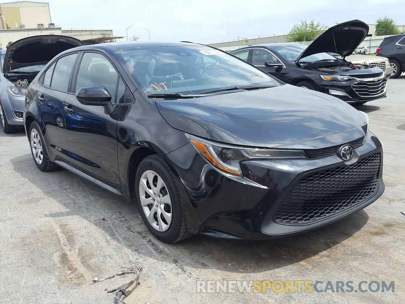 1 Photograph of a damaged car 5YFEPRAE2LP018185 TOYOTA COROLLA 2020