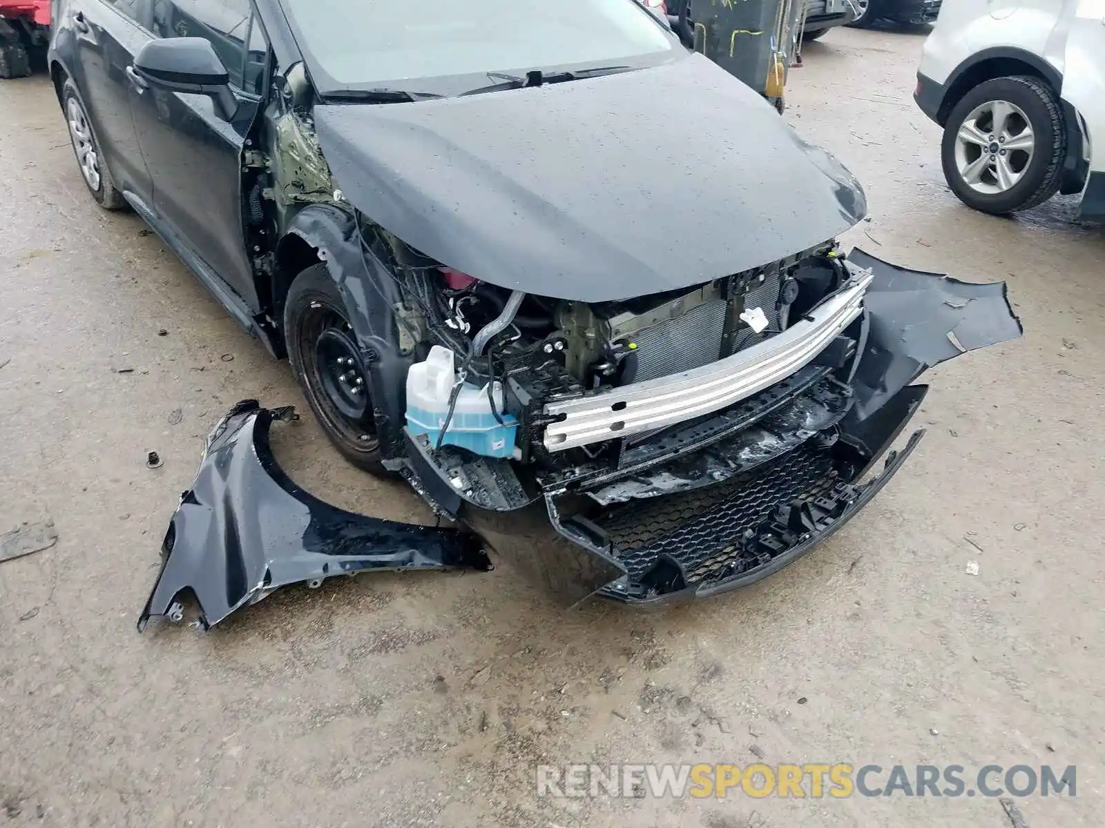 9 Photograph of a damaged car 5YFEPRAE2LP019501 TOYOTA COROLLA 2020