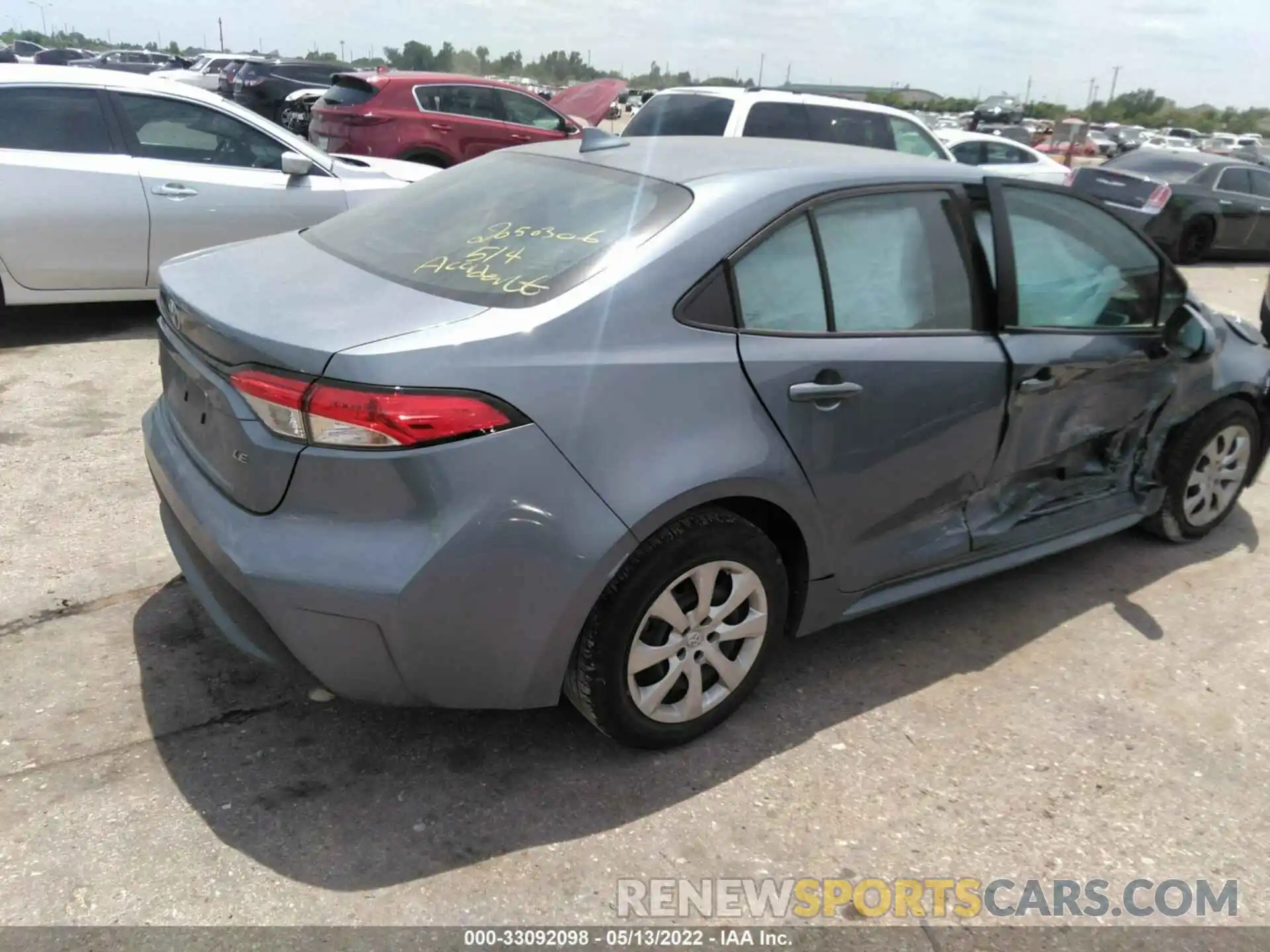 4 Photograph of a damaged car 5YFEPRAE2LP020387 TOYOTA COROLLA 2020