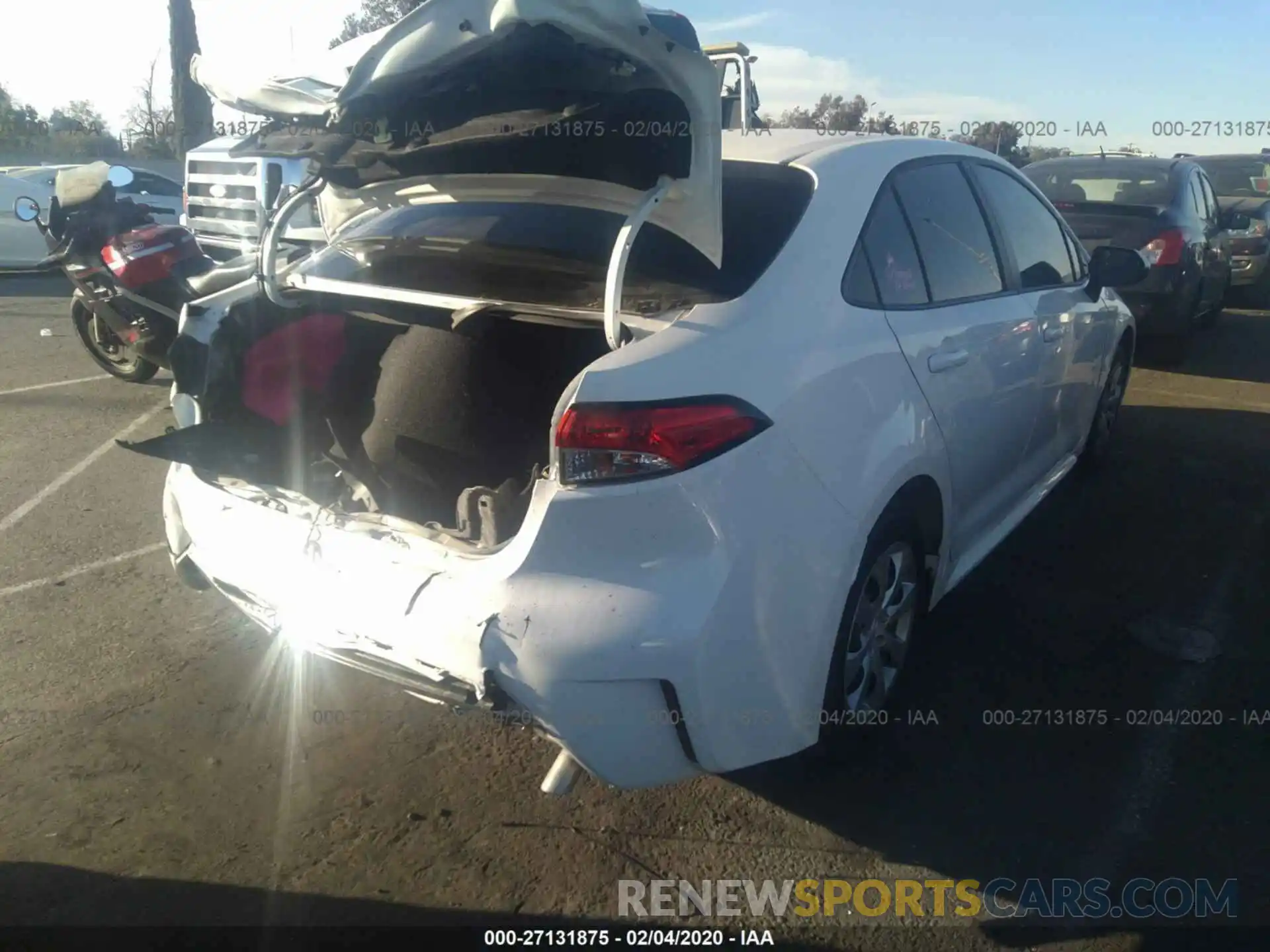 4 Photograph of a damaged car 5YFEPRAE2LP020969 TOYOTA COROLLA 2020