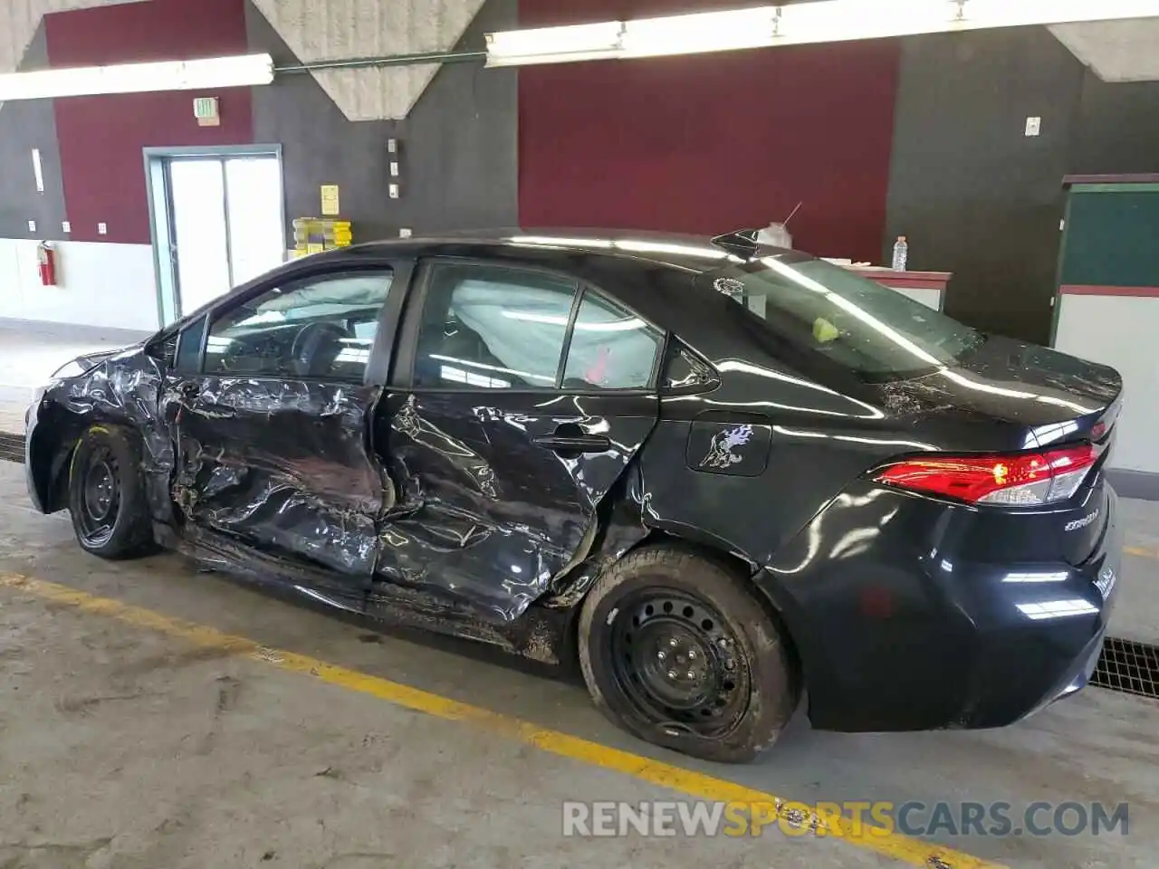 2 Photograph of a damaged car 5YFEPRAE2LP022091 TOYOTA COROLLA 2020