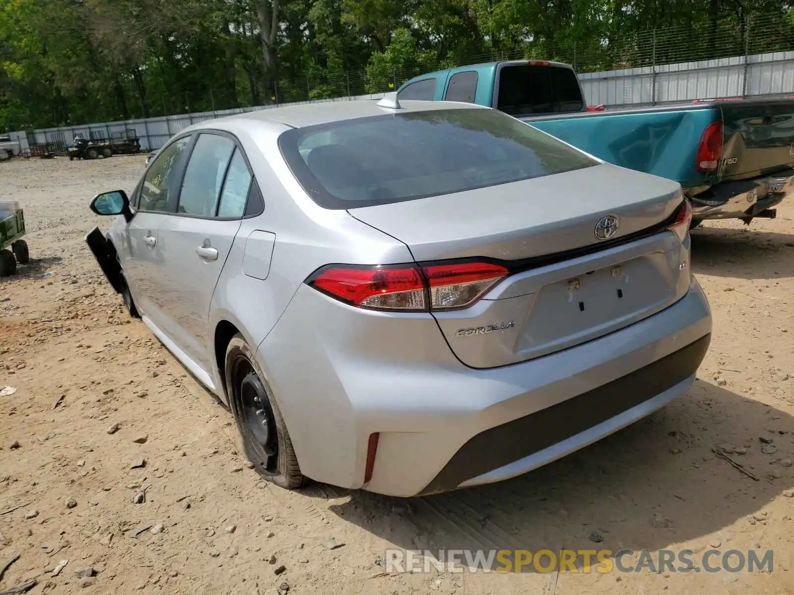 3 Photograph of a damaged car 5YFEPRAE2LP024603 TOYOTA COROLLA 2020