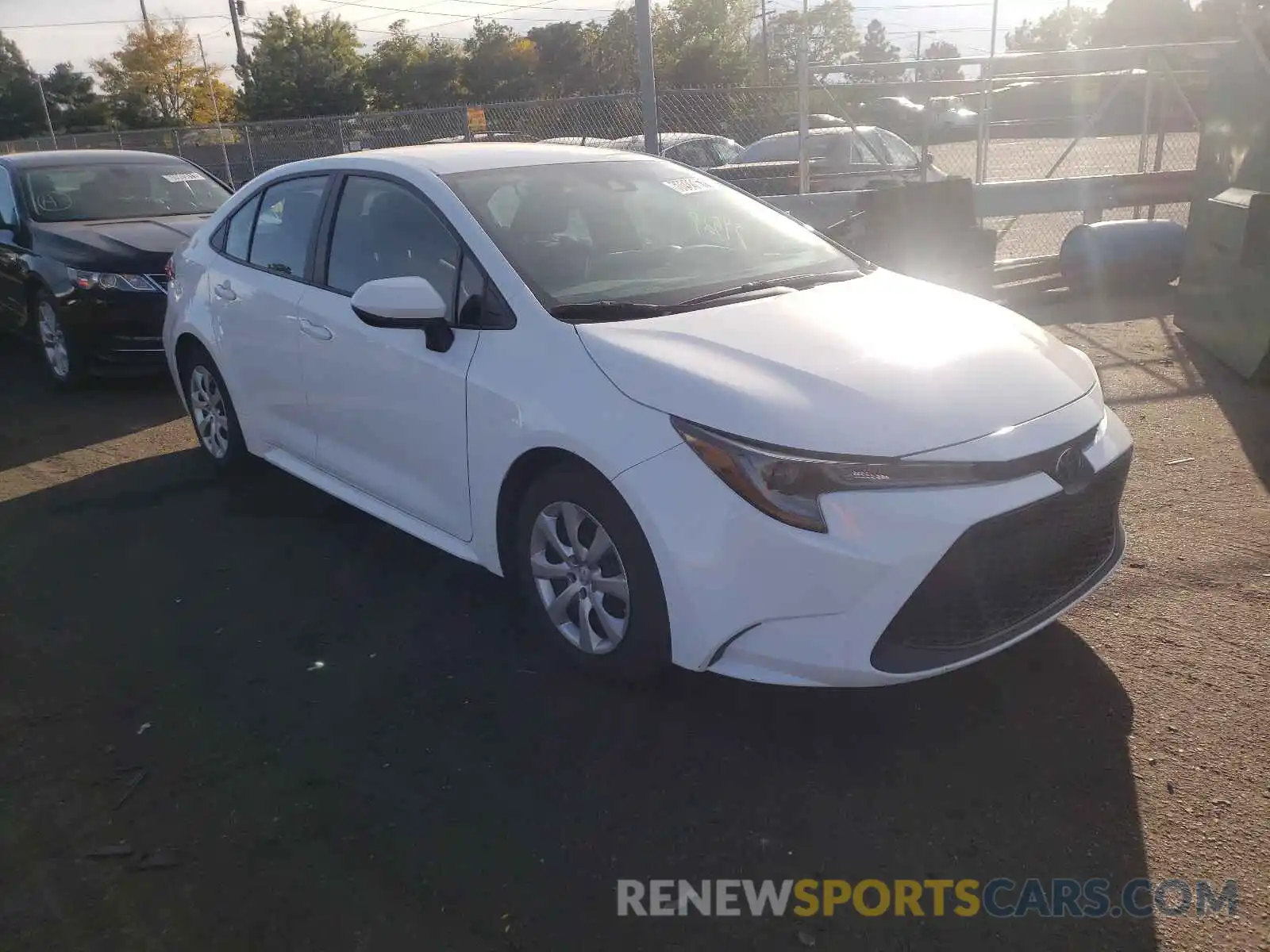 1 Photograph of a damaged car 5YFEPRAE2LP025024 TOYOTA COROLLA 2020