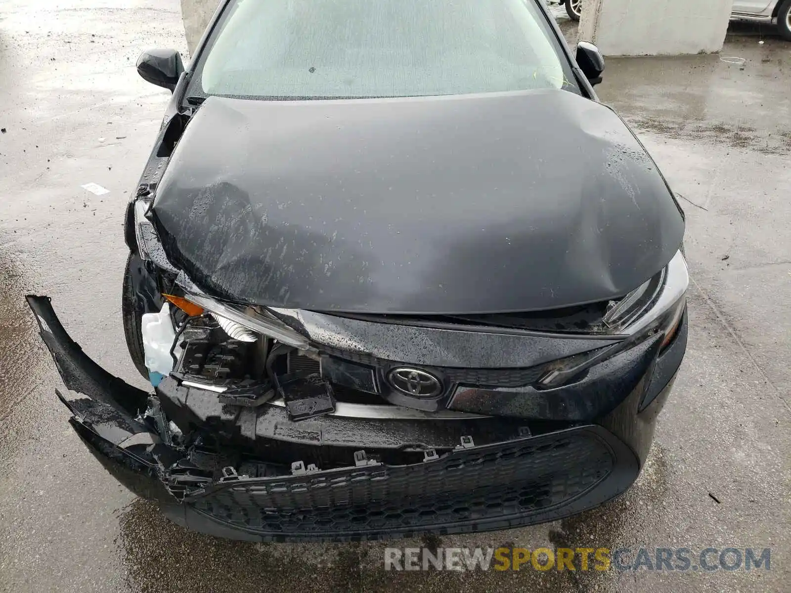 7 Photograph of a damaged car 5YFEPRAE2LP025587 TOYOTA COROLLA 2020