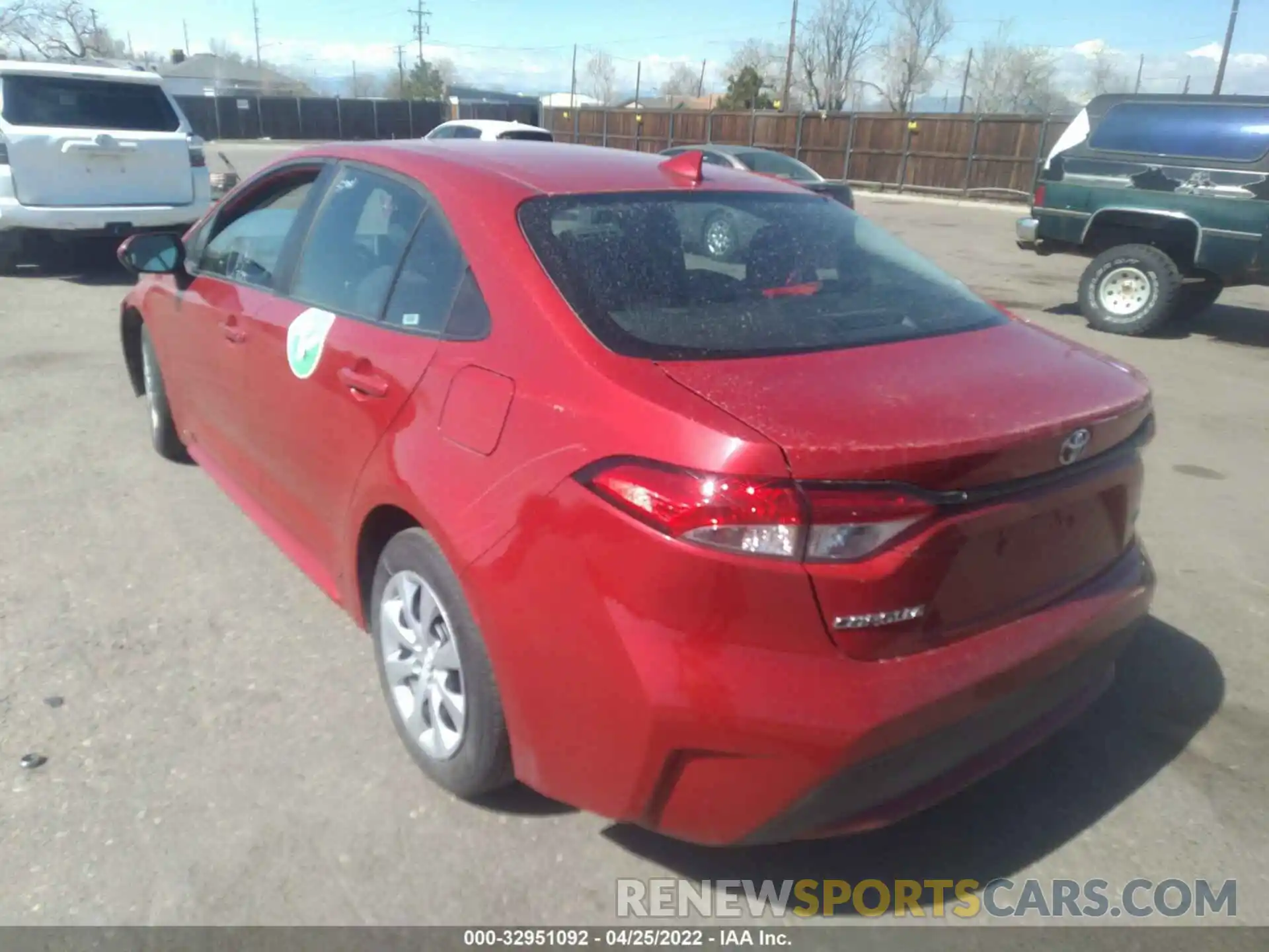 3 Photograph of a damaged car 5YFEPRAE2LP028361 TOYOTA COROLLA 2020