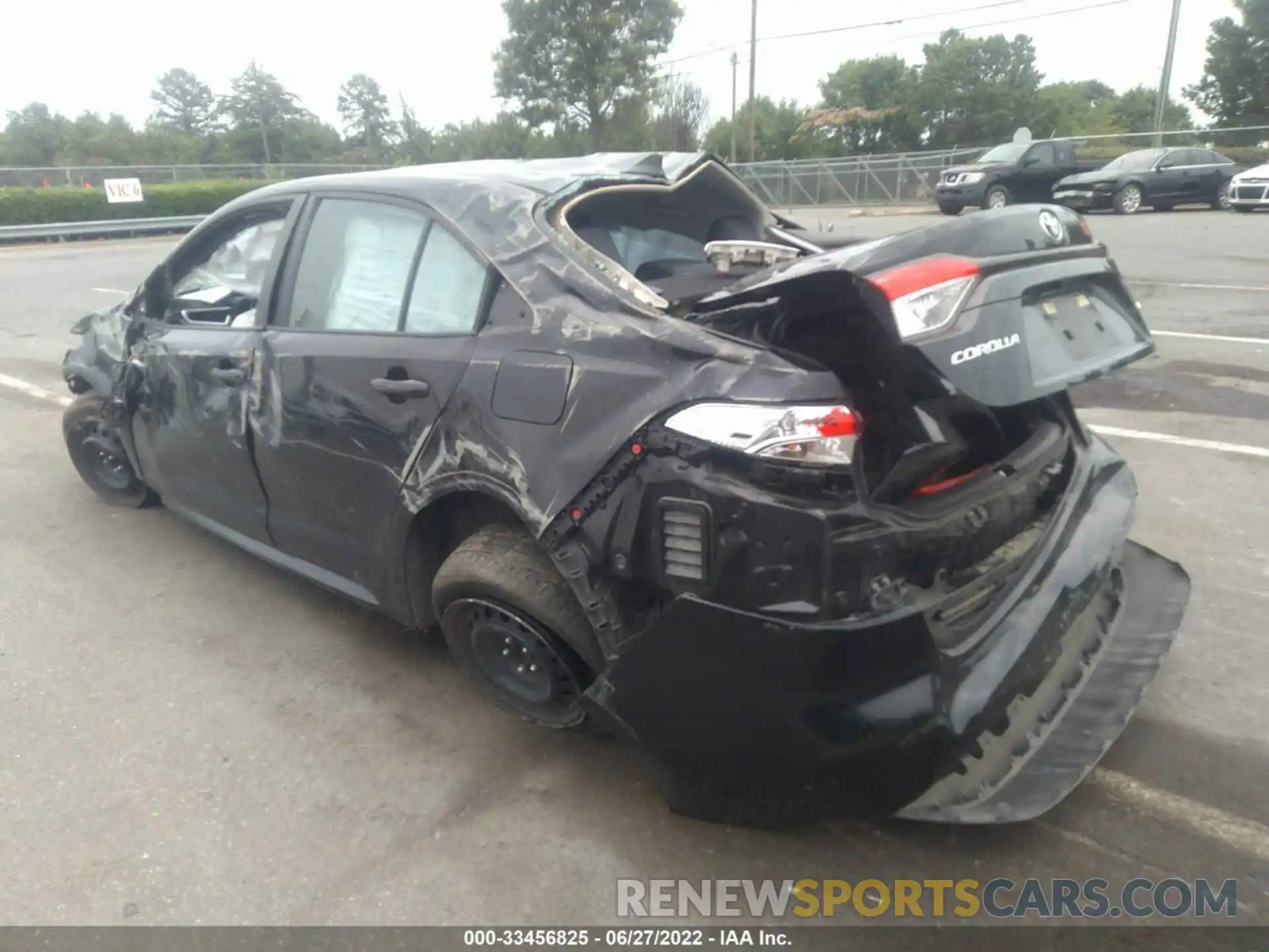 3 Photograph of a damaged car 5YFEPRAE2LP028960 TOYOTA COROLLA 2020