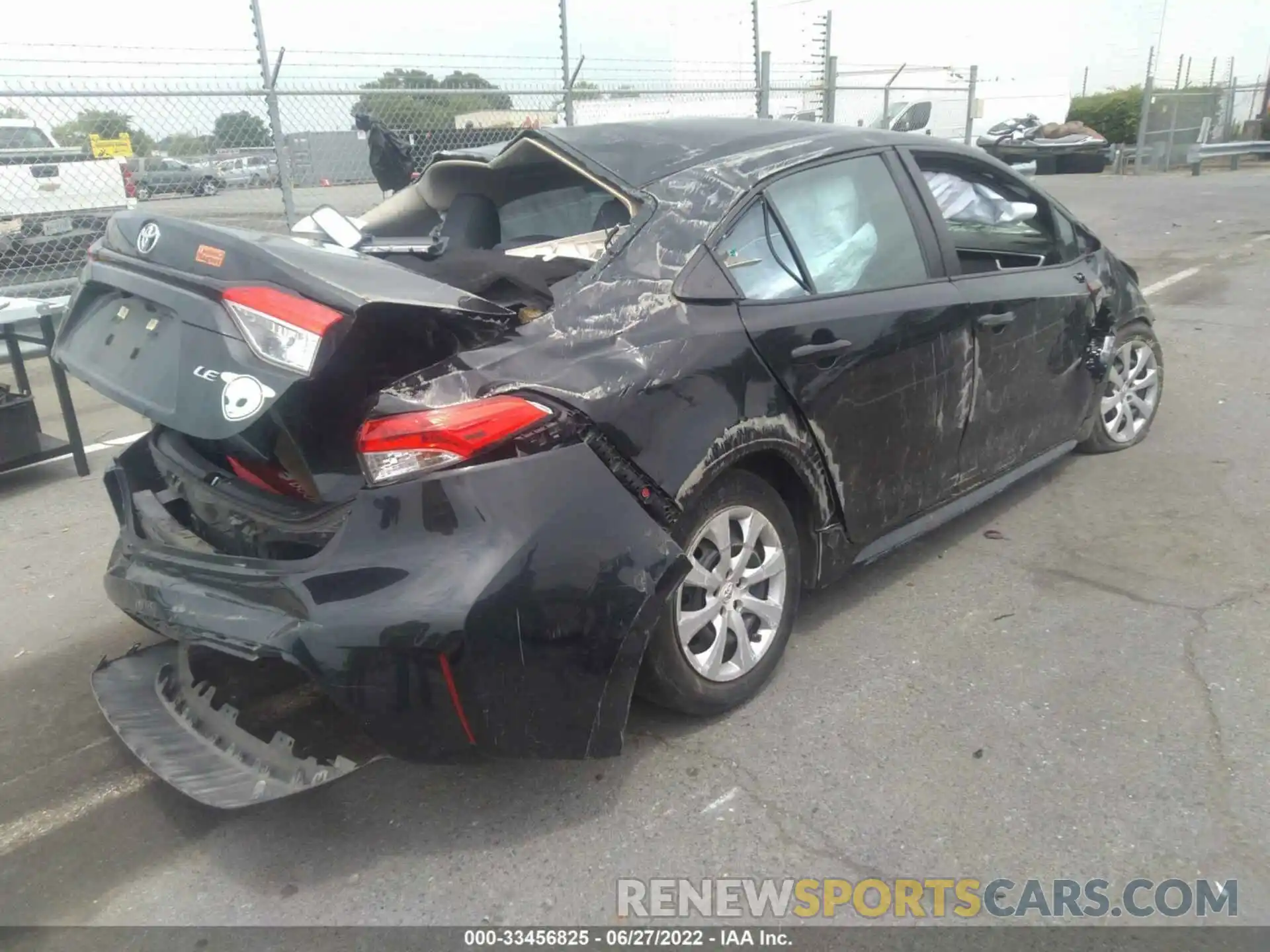 4 Photograph of a damaged car 5YFEPRAE2LP028960 TOYOTA COROLLA 2020