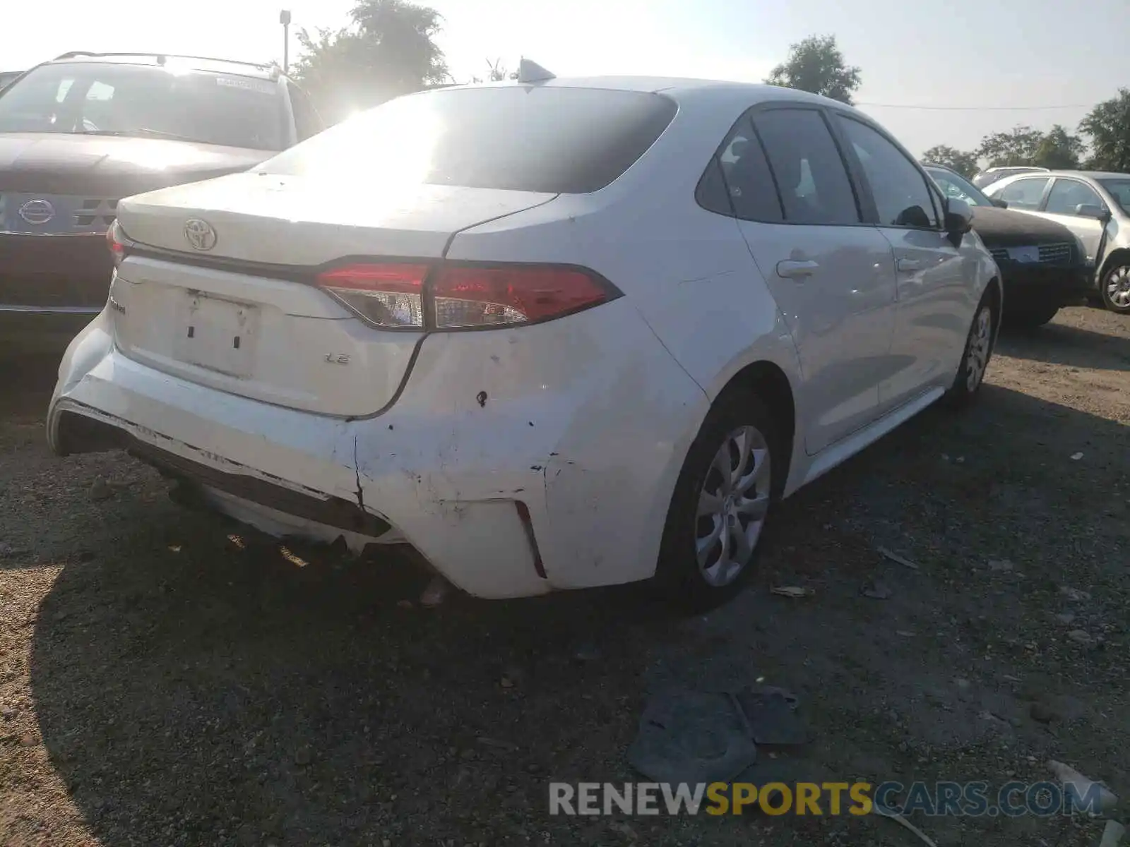 4 Photograph of a damaged car 5YFEPRAE2LP030997 TOYOTA COROLLA 2020