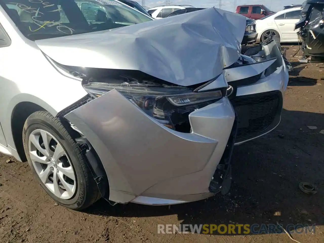 9 Photograph of a damaged car 5YFEPRAE2LP031566 TOYOTA COROLLA 2020