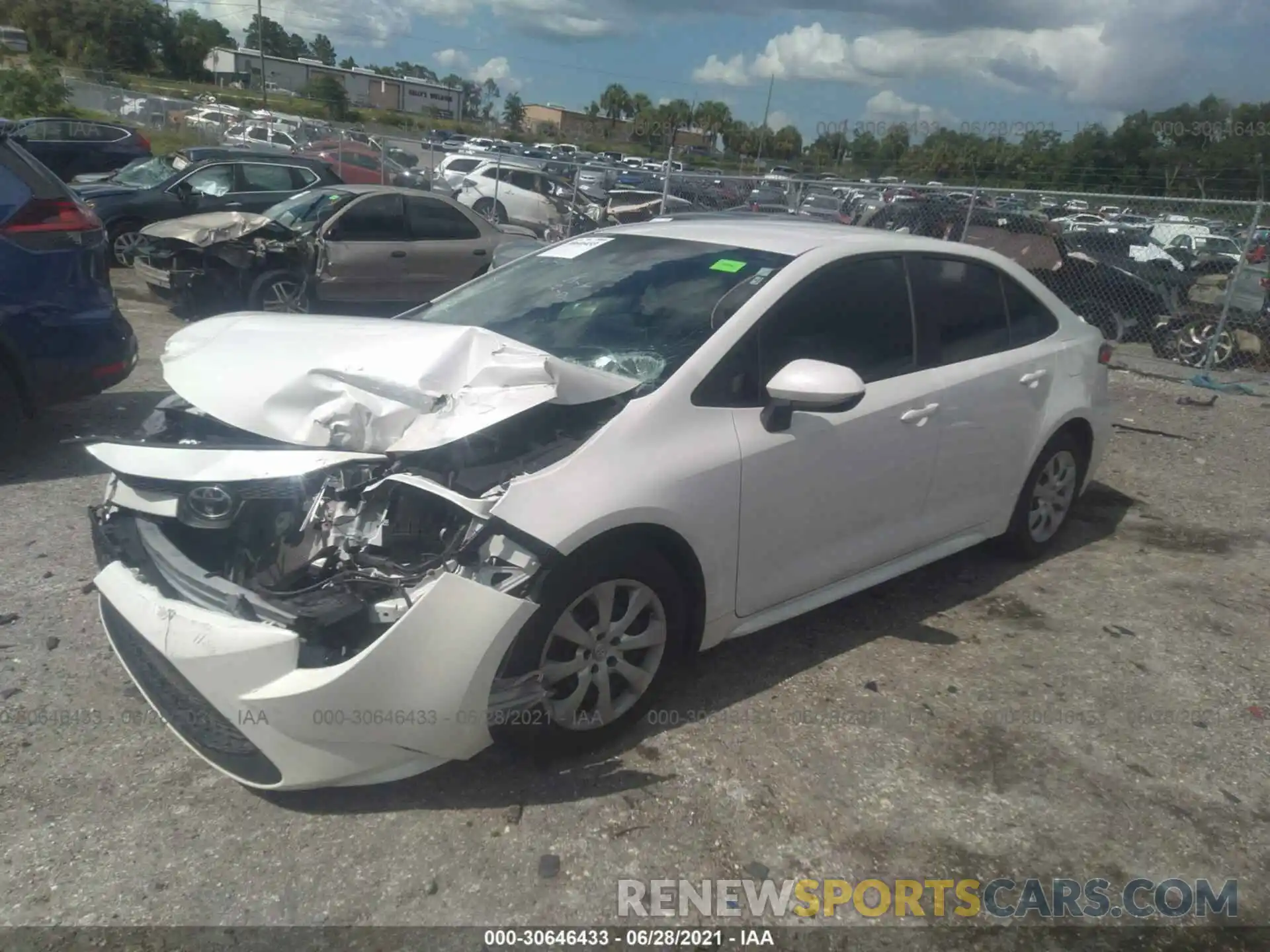 2 Photograph of a damaged car 5YFEPRAE2LP033320 TOYOTA COROLLA 2020