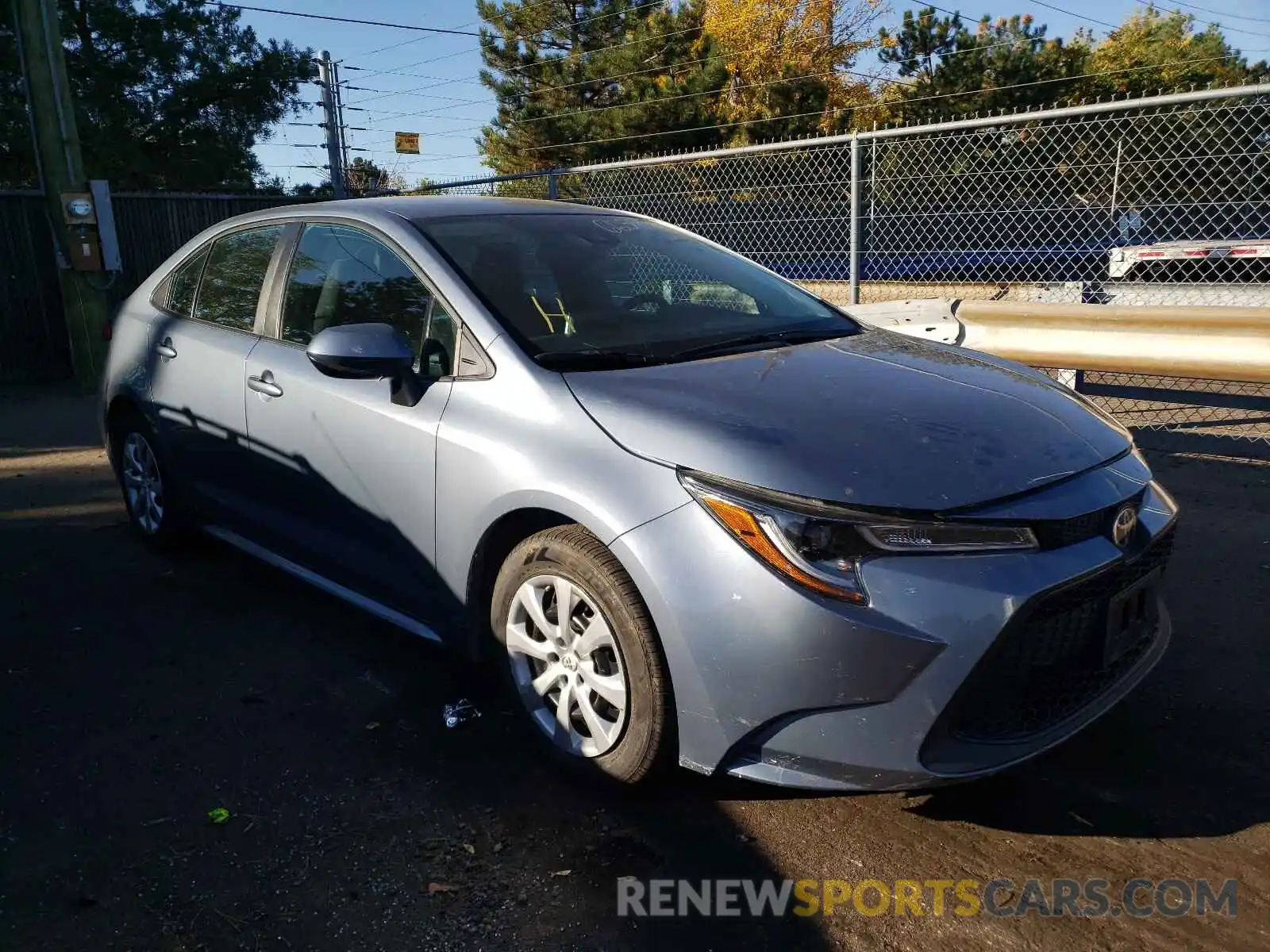 1 Photograph of a damaged car 5YFEPRAE2LP033723 TOYOTA COROLLA 2020