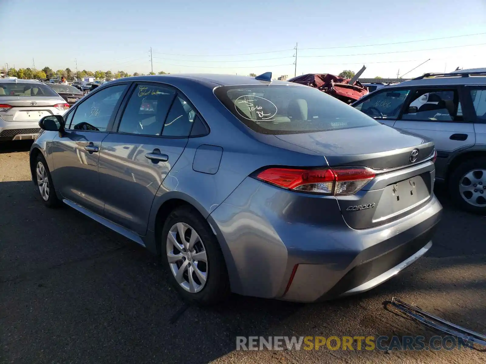 3 Photograph of a damaged car 5YFEPRAE2LP033723 TOYOTA COROLLA 2020