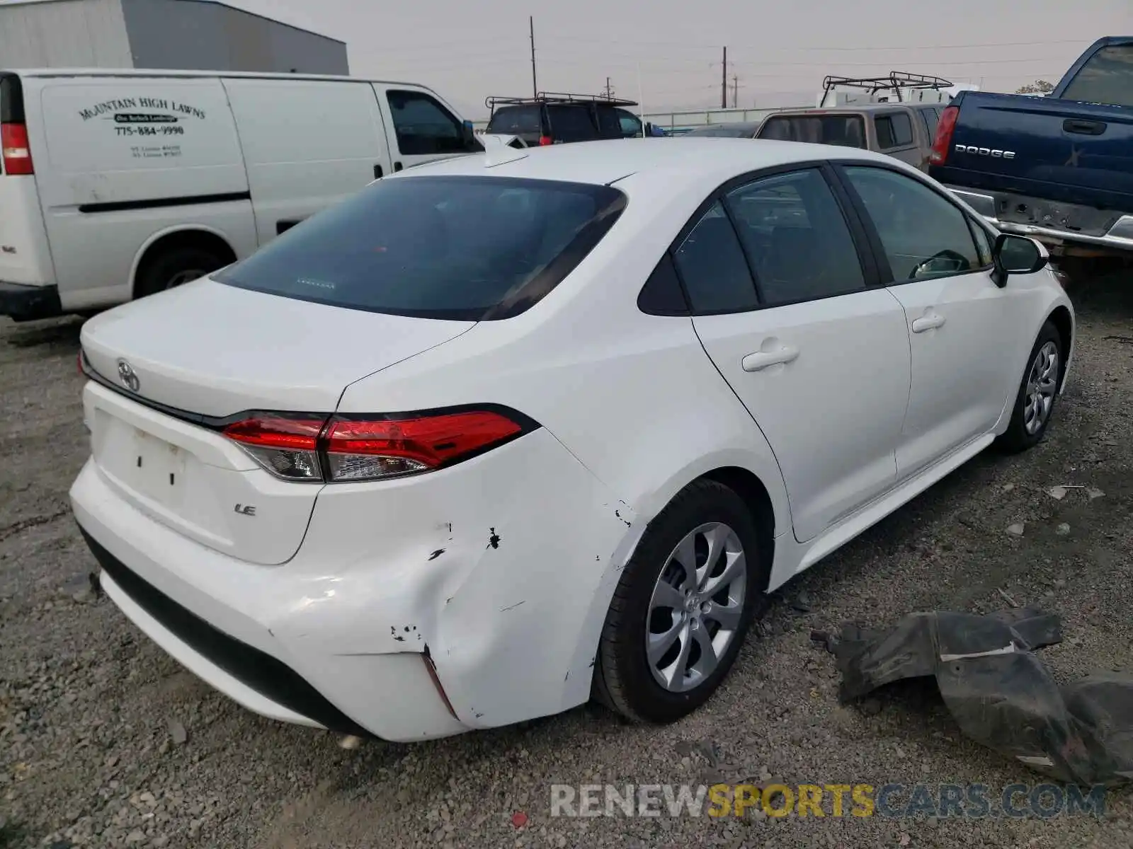 4 Photograph of a damaged car 5YFEPRAE2LP035116 TOYOTA COROLLA 2020