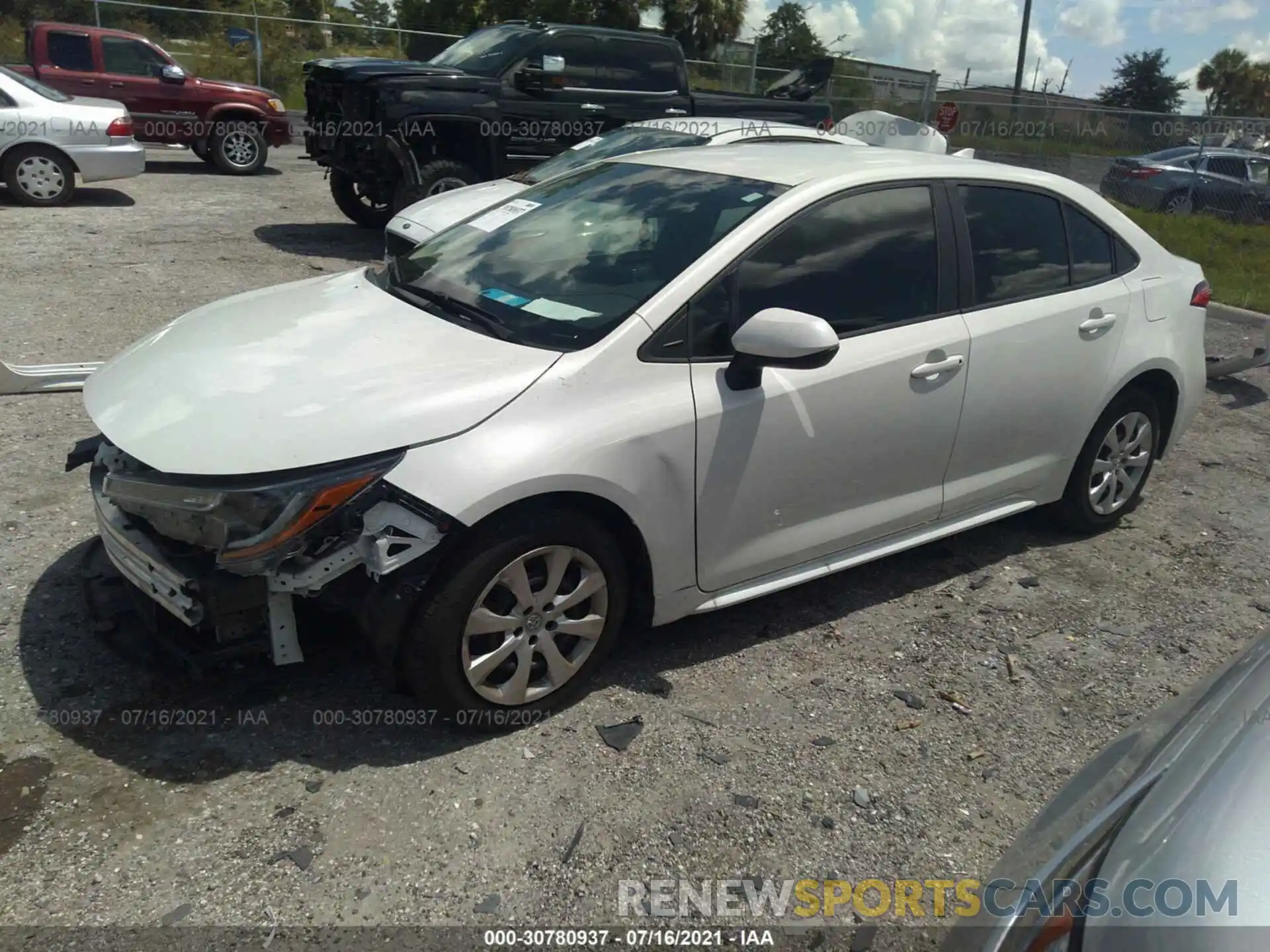 2 Photograph of a damaged car 5YFEPRAE2LP035293 TOYOTA COROLLA 2020