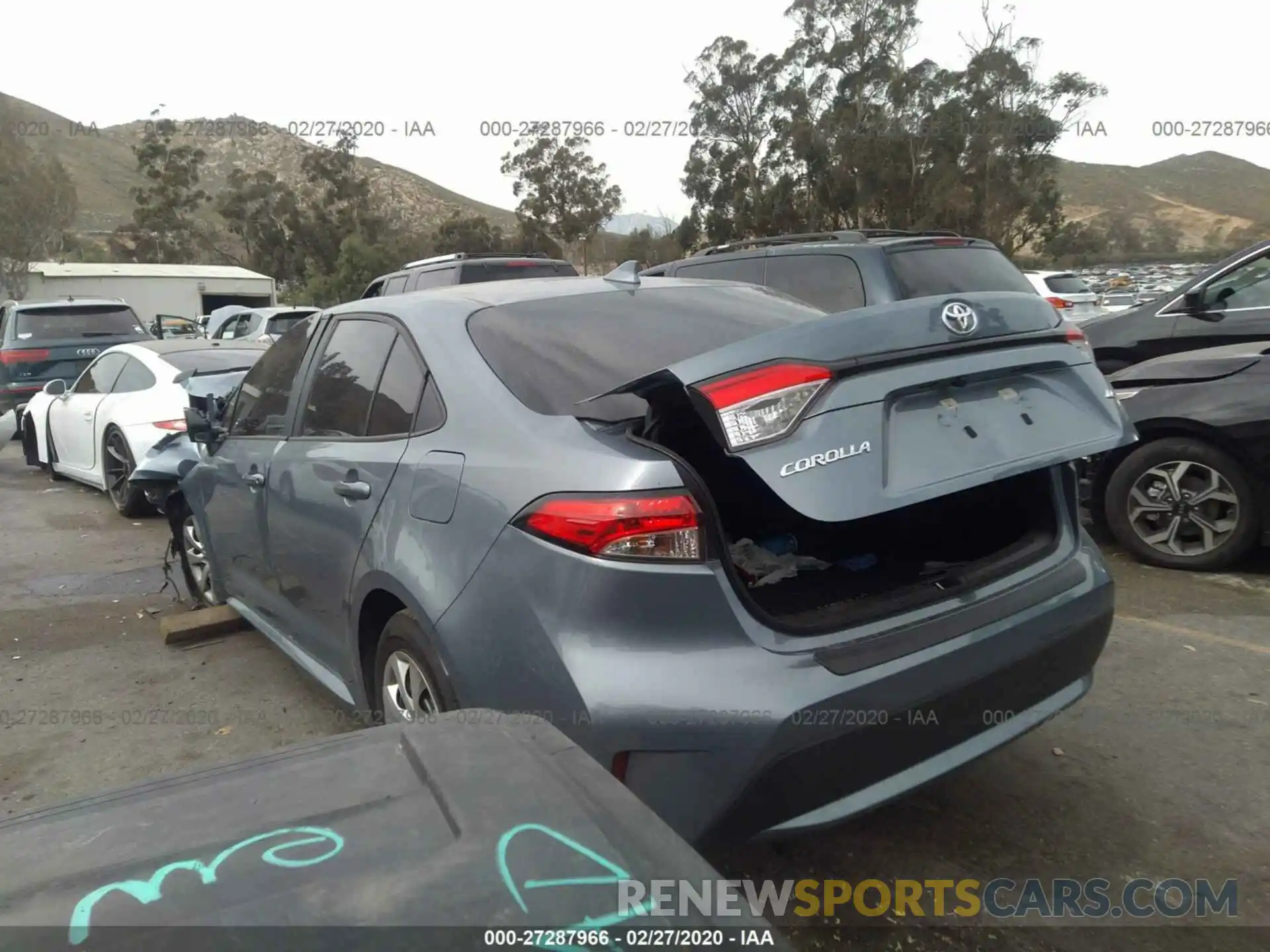 3 Photograph of a damaged car 5YFEPRAE2LP036590 TOYOTA COROLLA 2020