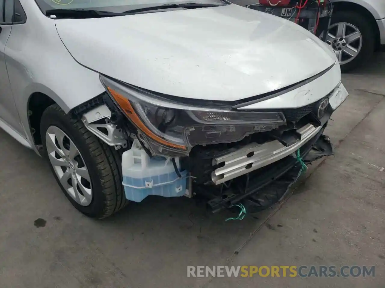 9 Photograph of a damaged car 5YFEPRAE2LP038937 TOYOTA COROLLA 2020