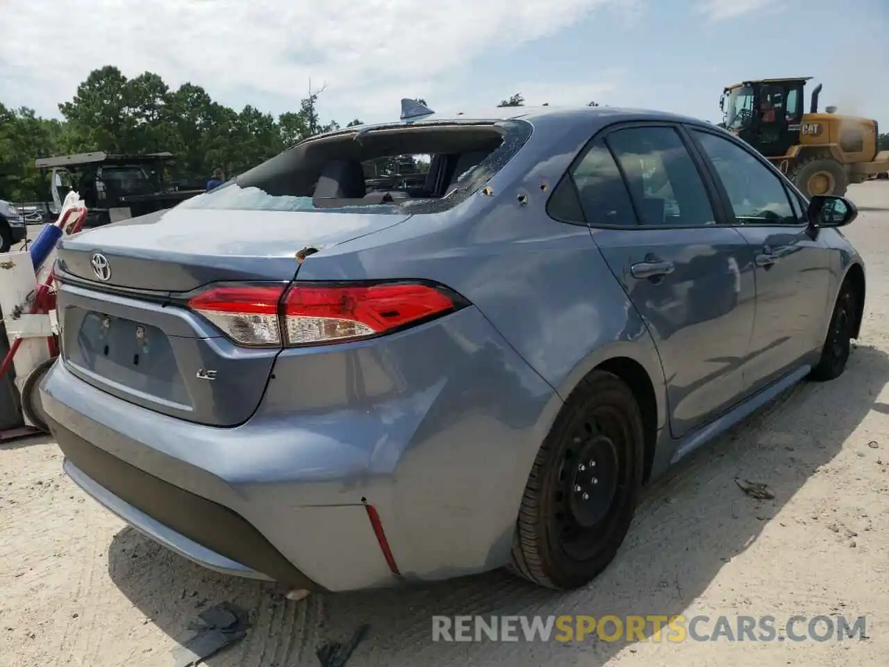 4 Photograph of a damaged car 5YFEPRAE2LP040719 TOYOTA COROLLA 2020