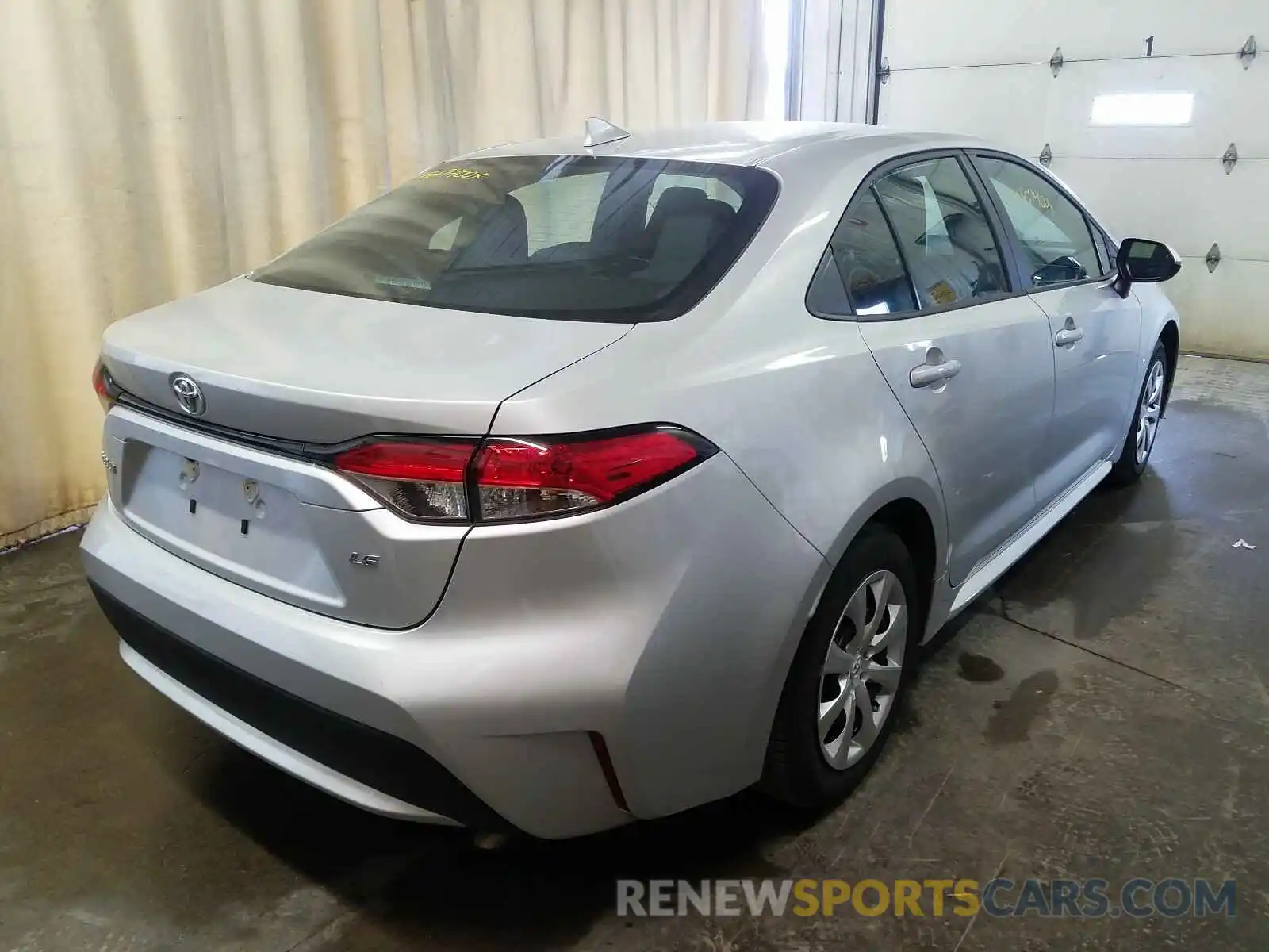 4 Photograph of a damaged car 5YFEPRAE2LP040722 TOYOTA COROLLA 2020