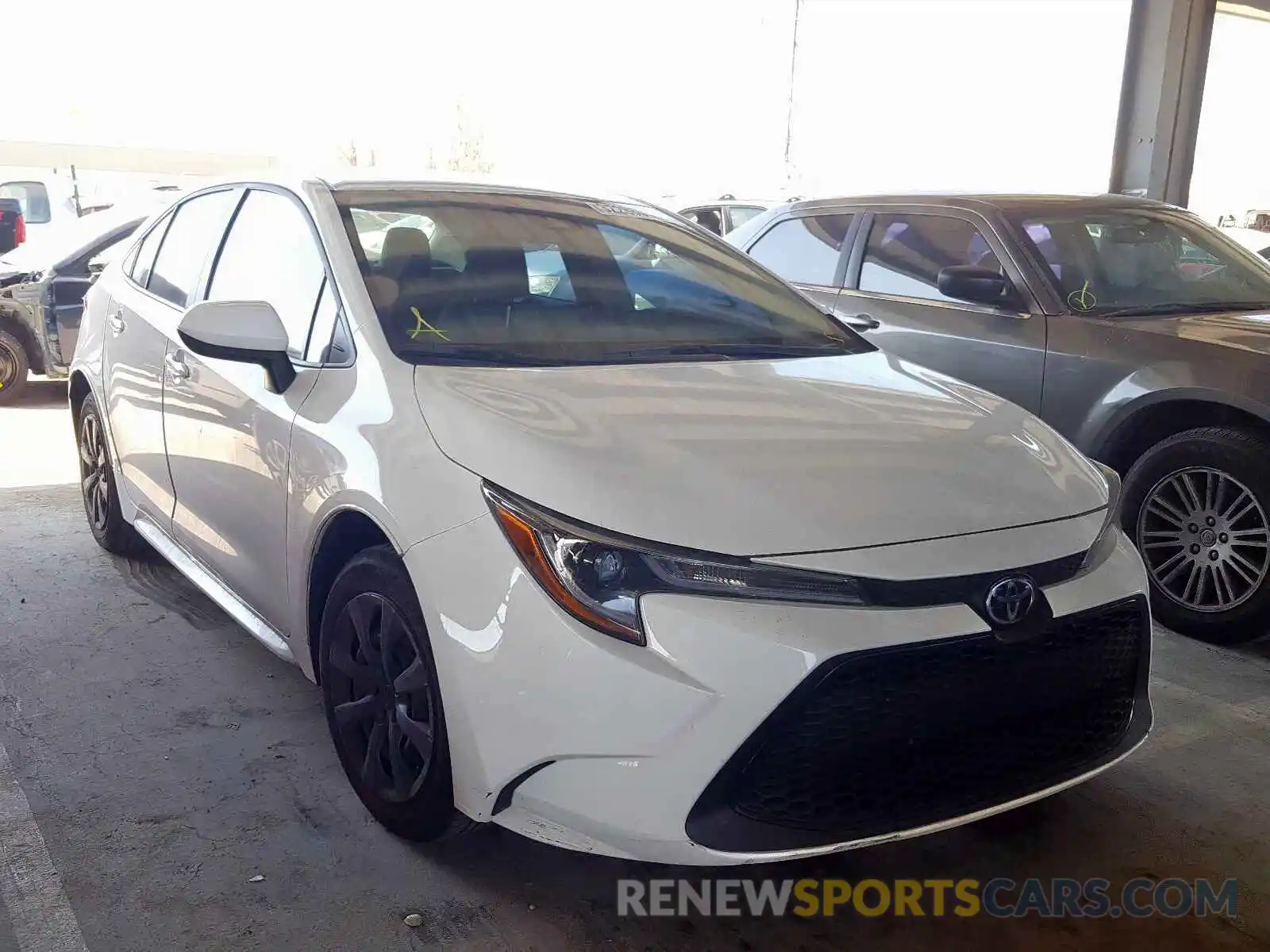 1 Photograph of a damaged car 5YFEPRAE2LP042602 TOYOTA COROLLA 2020