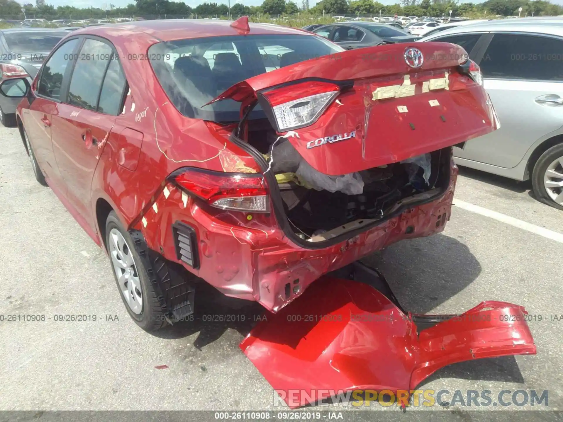 6 Photograph of a damaged car 5YFEPRAE2LP043068 TOYOTA COROLLA 2020