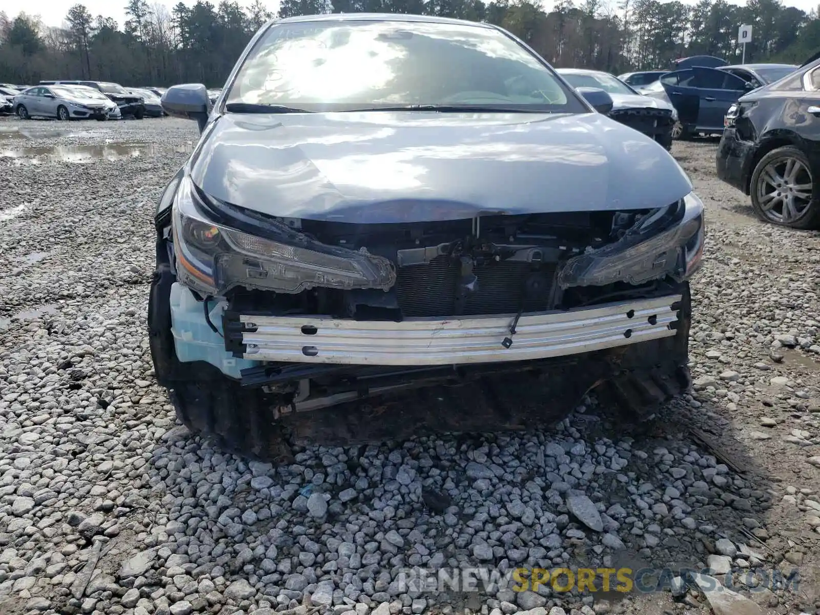 9 Photograph of a damaged car 5YFEPRAE2LP044494 TOYOTA COROLLA 2020