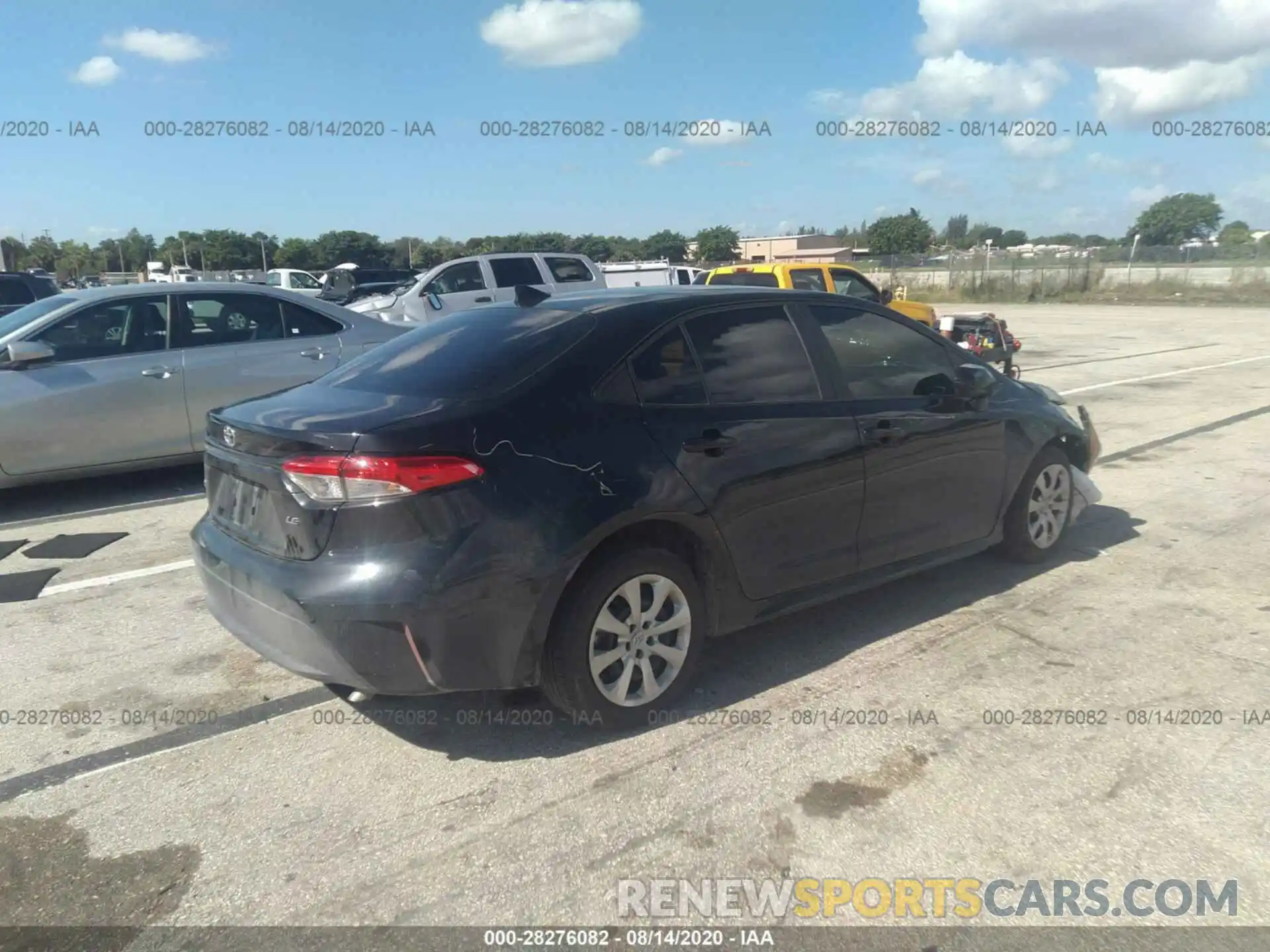 4 Photograph of a damaged car 5YFEPRAE2LP046097 TOYOTA COROLLA 2020