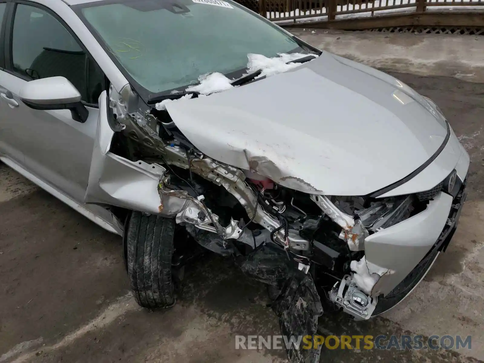 9 Фотография поврежденного автомобиля 5YFEPRAE2LP048125 TOYOTA COROLLA 2020