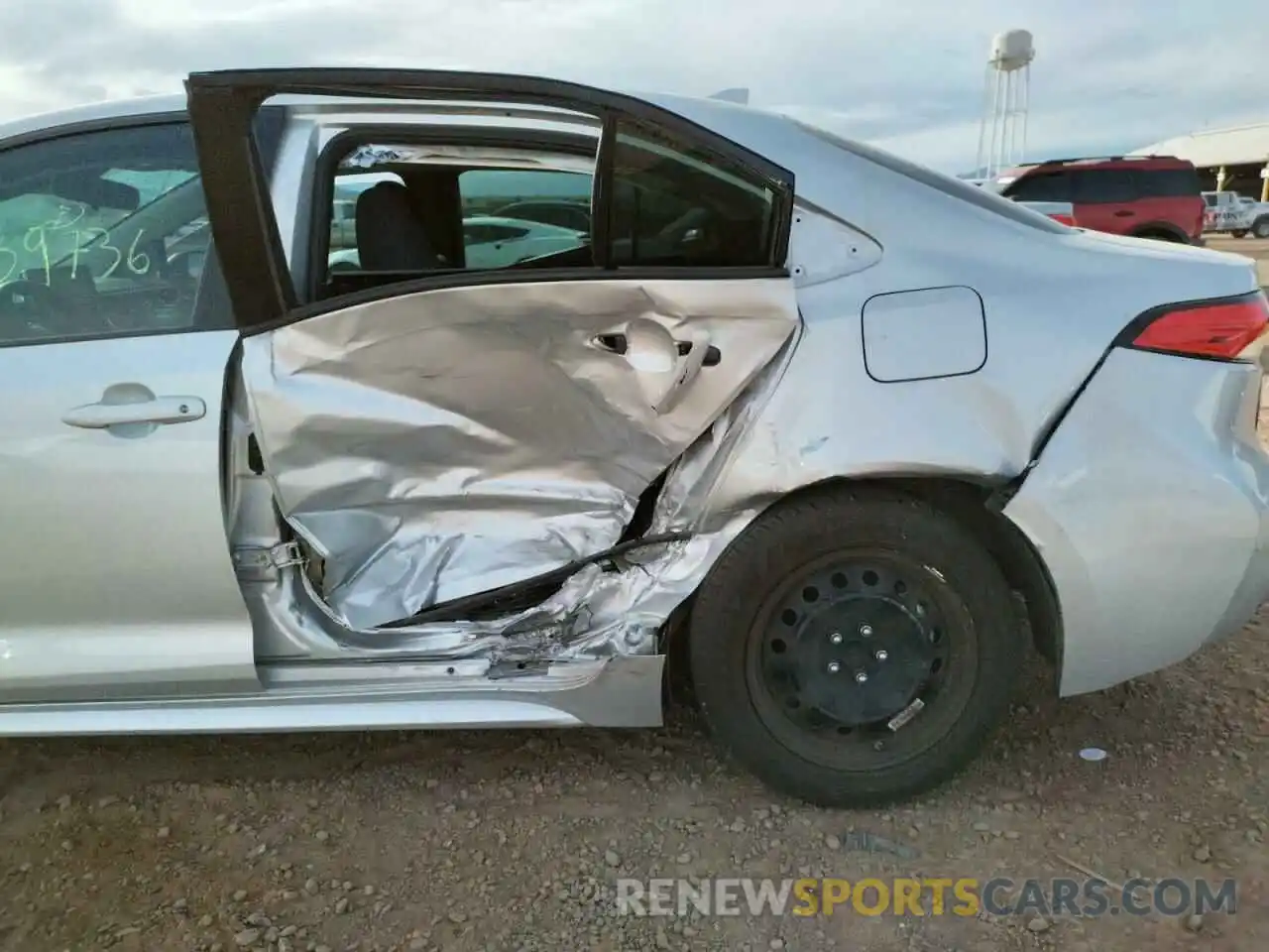 9 Photograph of a damaged car 5YFEPRAE2LP050991 TOYOTA COROLLA 2020