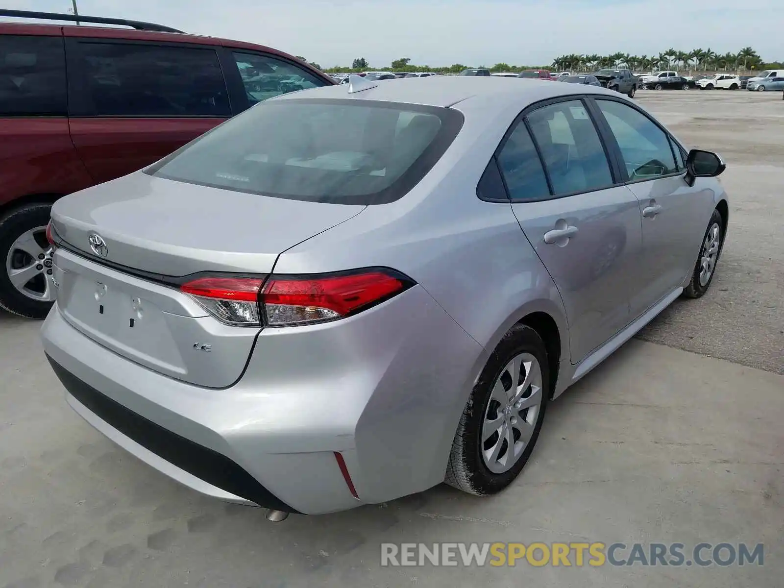 4 Photograph of a damaged car 5YFEPRAE2LP052160 TOYOTA COROLLA 2020