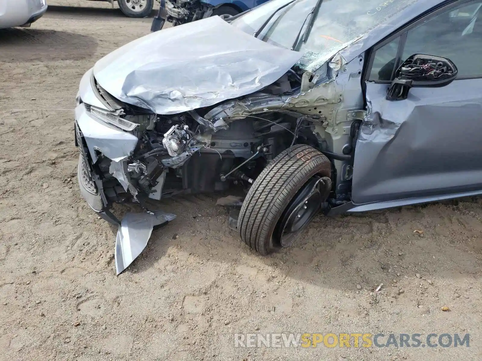 9 Photograph of a damaged car 5YFEPRAE2LP052434 TOYOTA COROLLA 2020