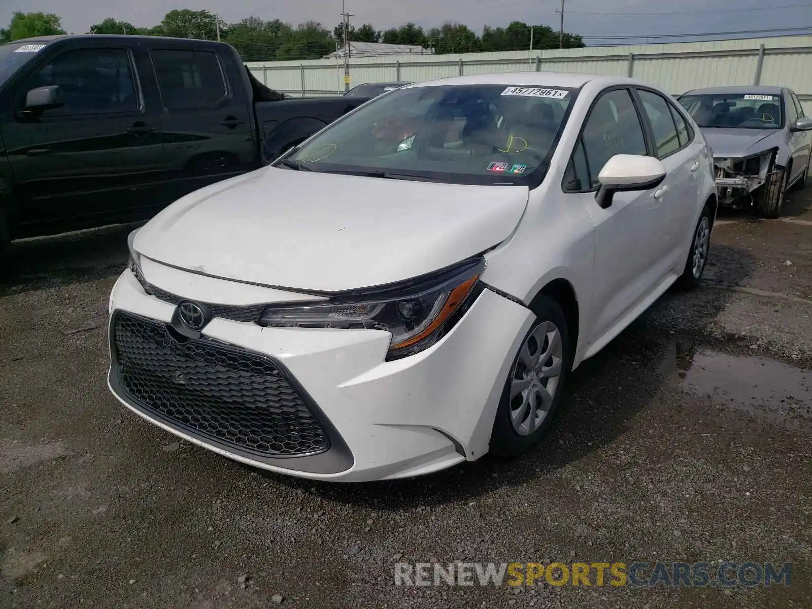 2 Photograph of a damaged car 5YFEPRAE2LP055236 TOYOTA COROLLA 2020