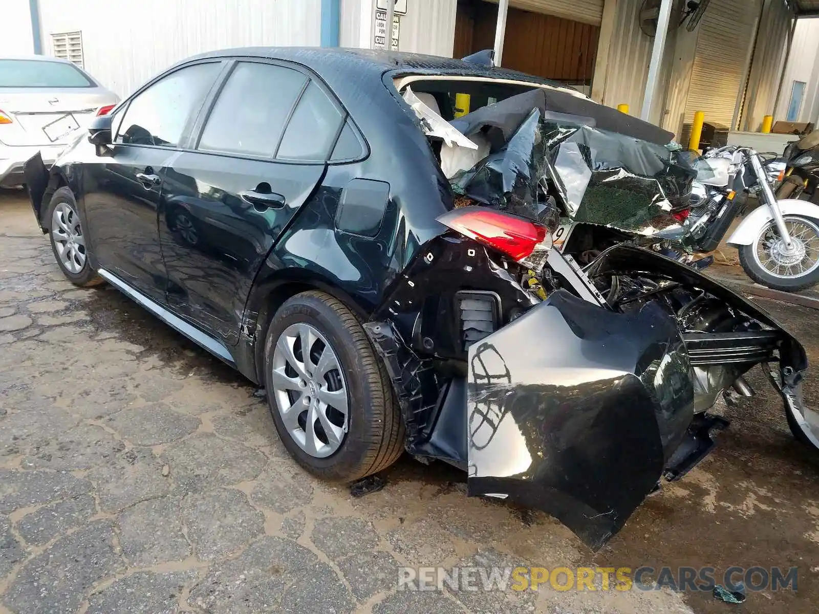 3 Photograph of a damaged car 5YFEPRAE2LP055561 TOYOTA COROLLA 2020