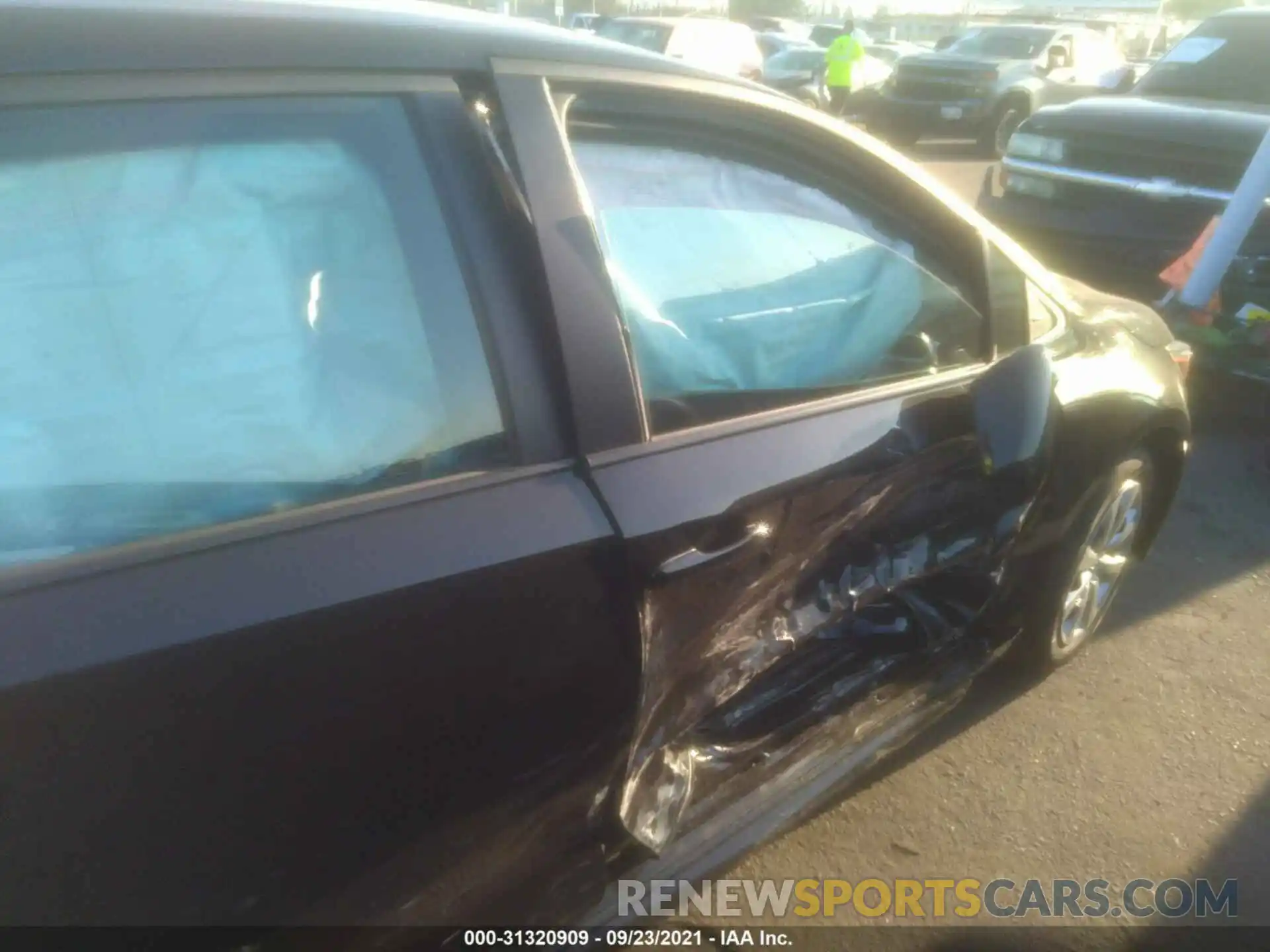 6 Photograph of a damaged car 5YFEPRAE2LP057570 TOYOTA COROLLA 2020