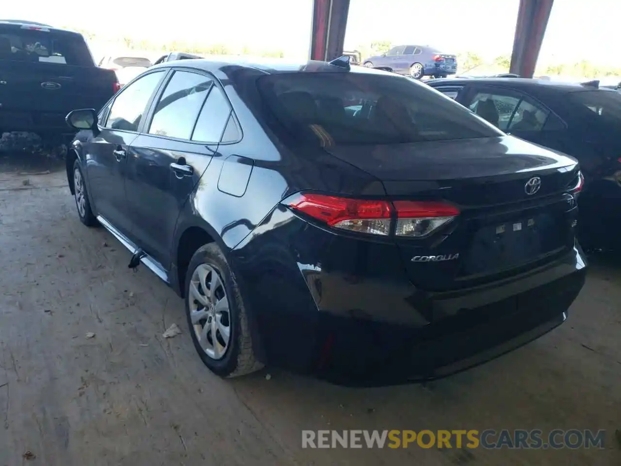 3 Photograph of a damaged car 5YFEPRAE2LP058301 TOYOTA COROLLA 2020