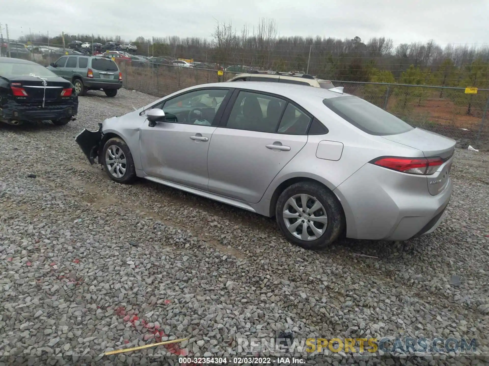 3 Photograph of a damaged car 5YFEPRAE2LP059075 TOYOTA COROLLA 2020