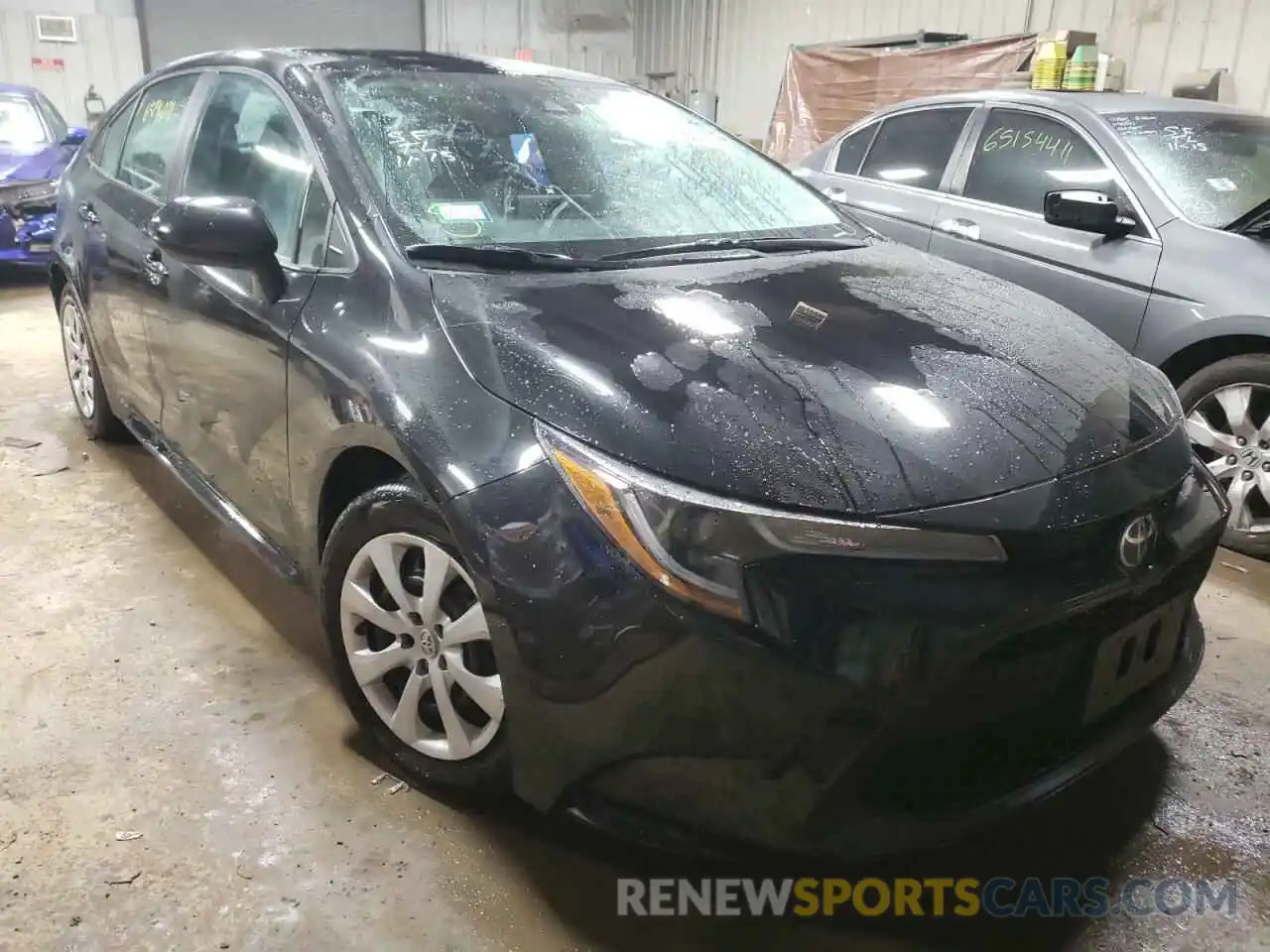 1 Photograph of a damaged car 5YFEPRAE2LP059805 TOYOTA COROLLA 2020