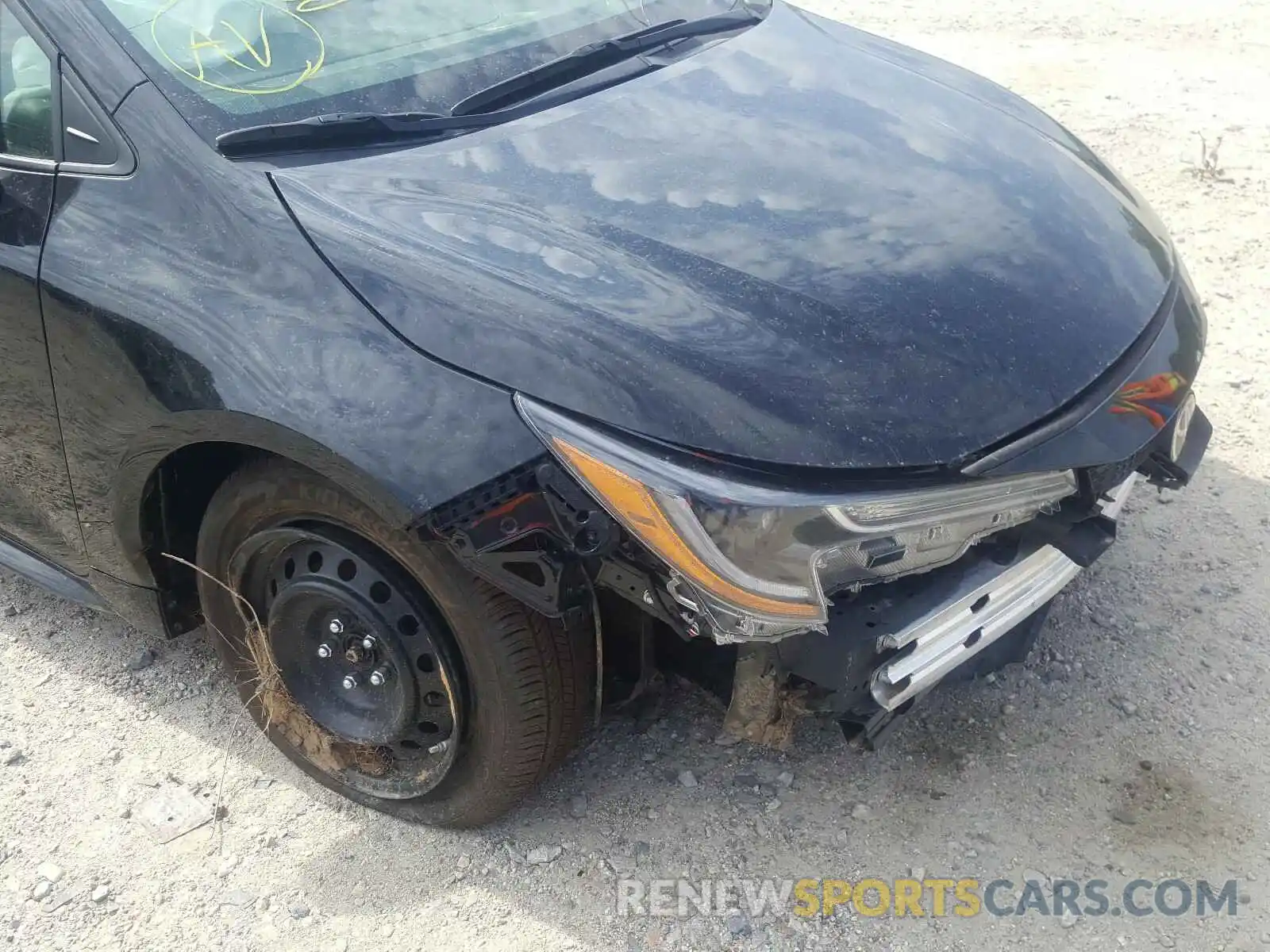 9 Photograph of a damaged car 5YFEPRAE2LP061716 TOYOTA COROLLA 2020