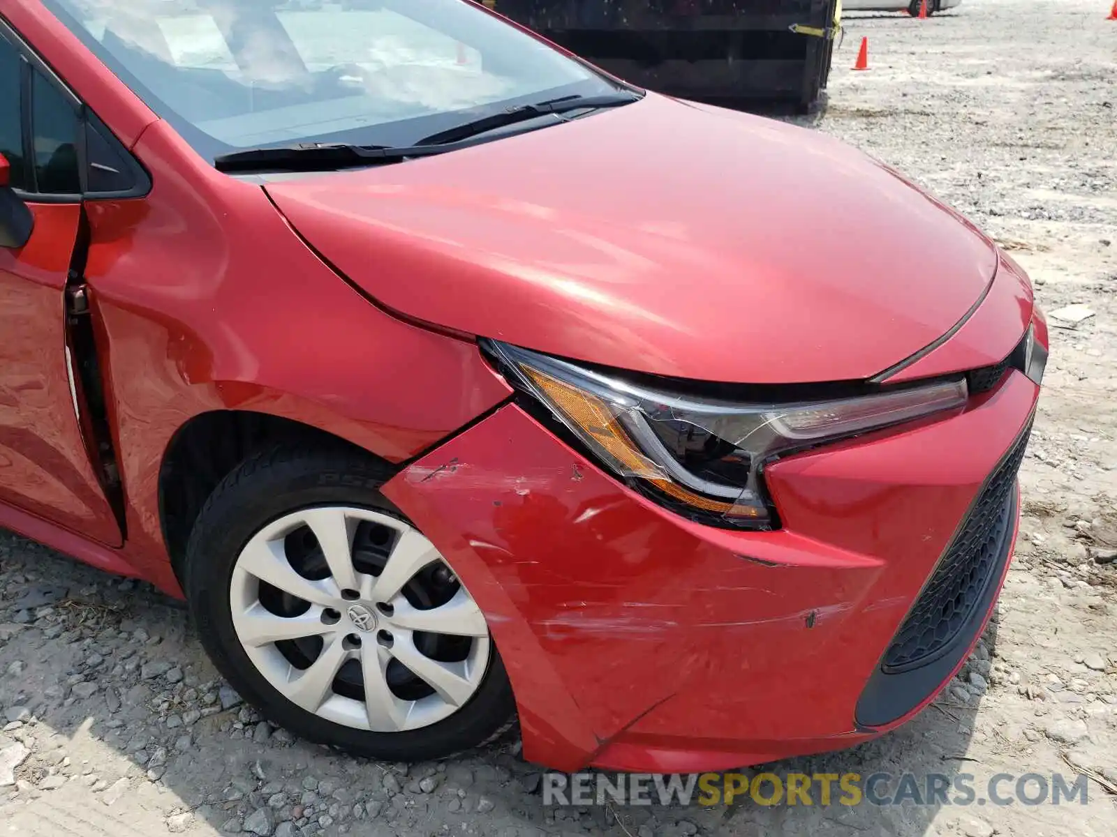 9 Photograph of a damaged car 5YFEPRAE2LP062333 TOYOTA COROLLA 2020