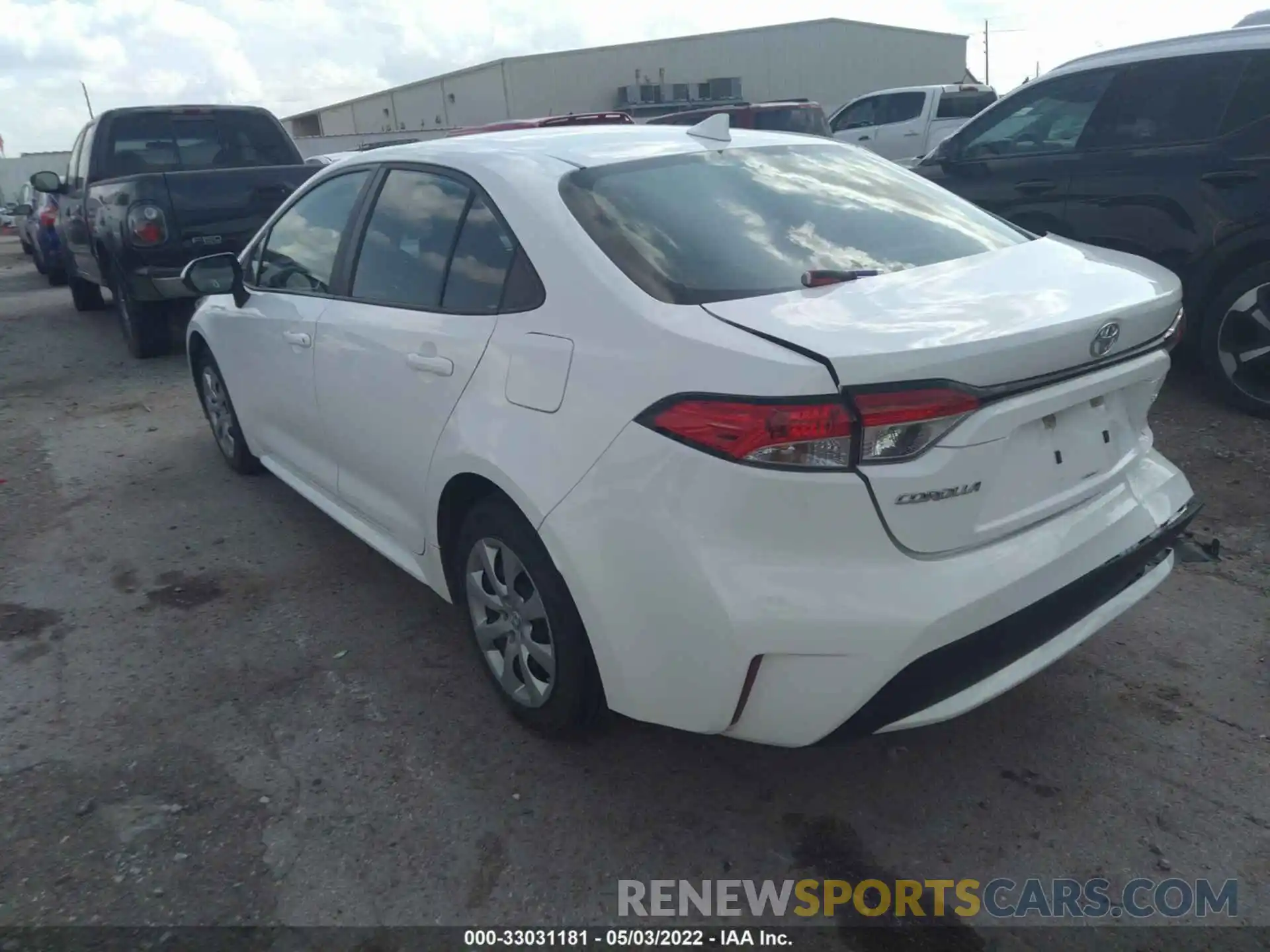 3 Photograph of a damaged car 5YFEPRAE2LP066267 TOYOTA COROLLA 2020