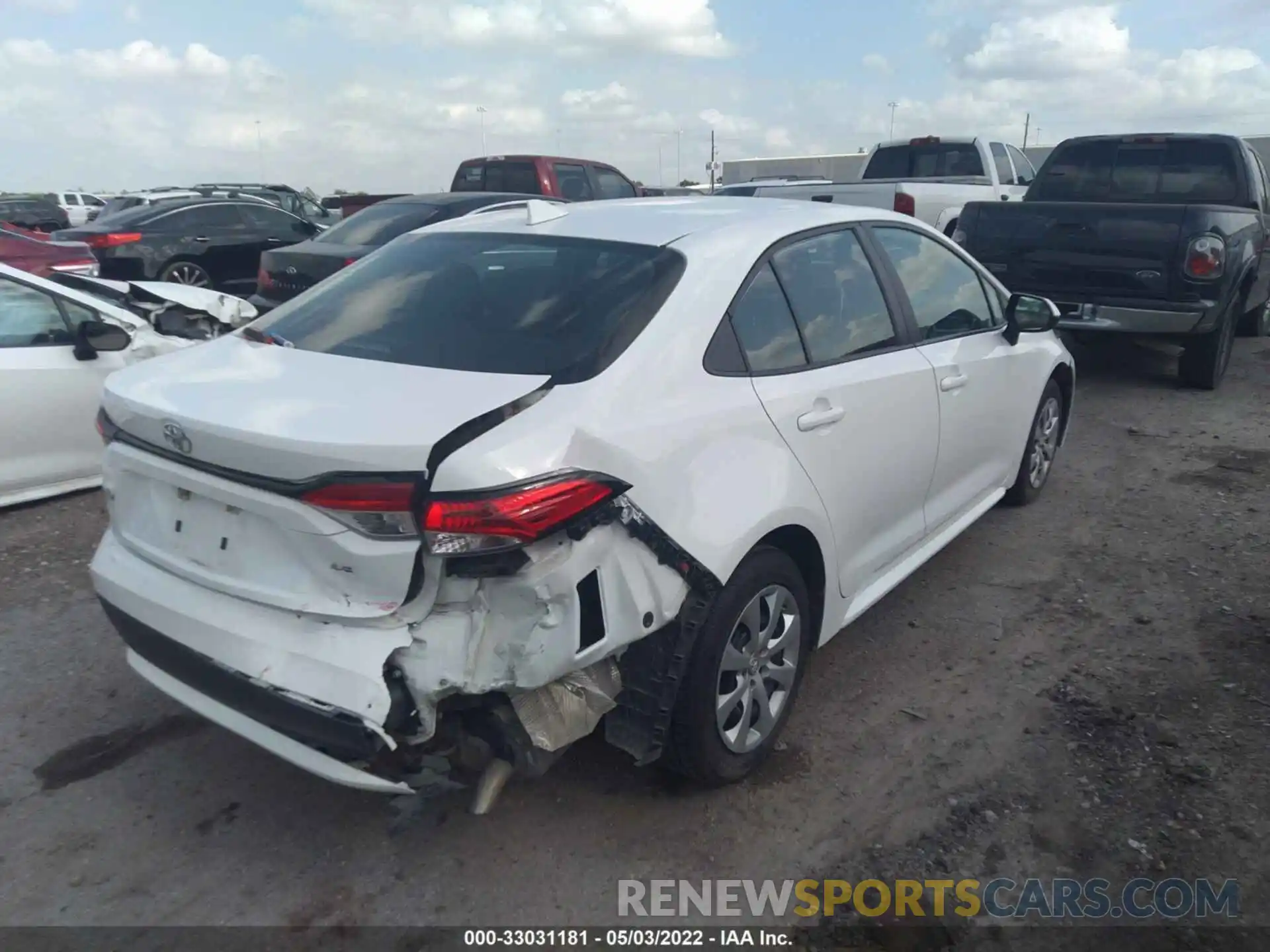 4 Photograph of a damaged car 5YFEPRAE2LP066267 TOYOTA COROLLA 2020