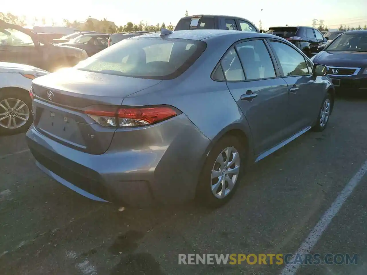 3 Photograph of a damaged car 5YFEPRAE2LP066334 TOYOTA COROLLA 2020