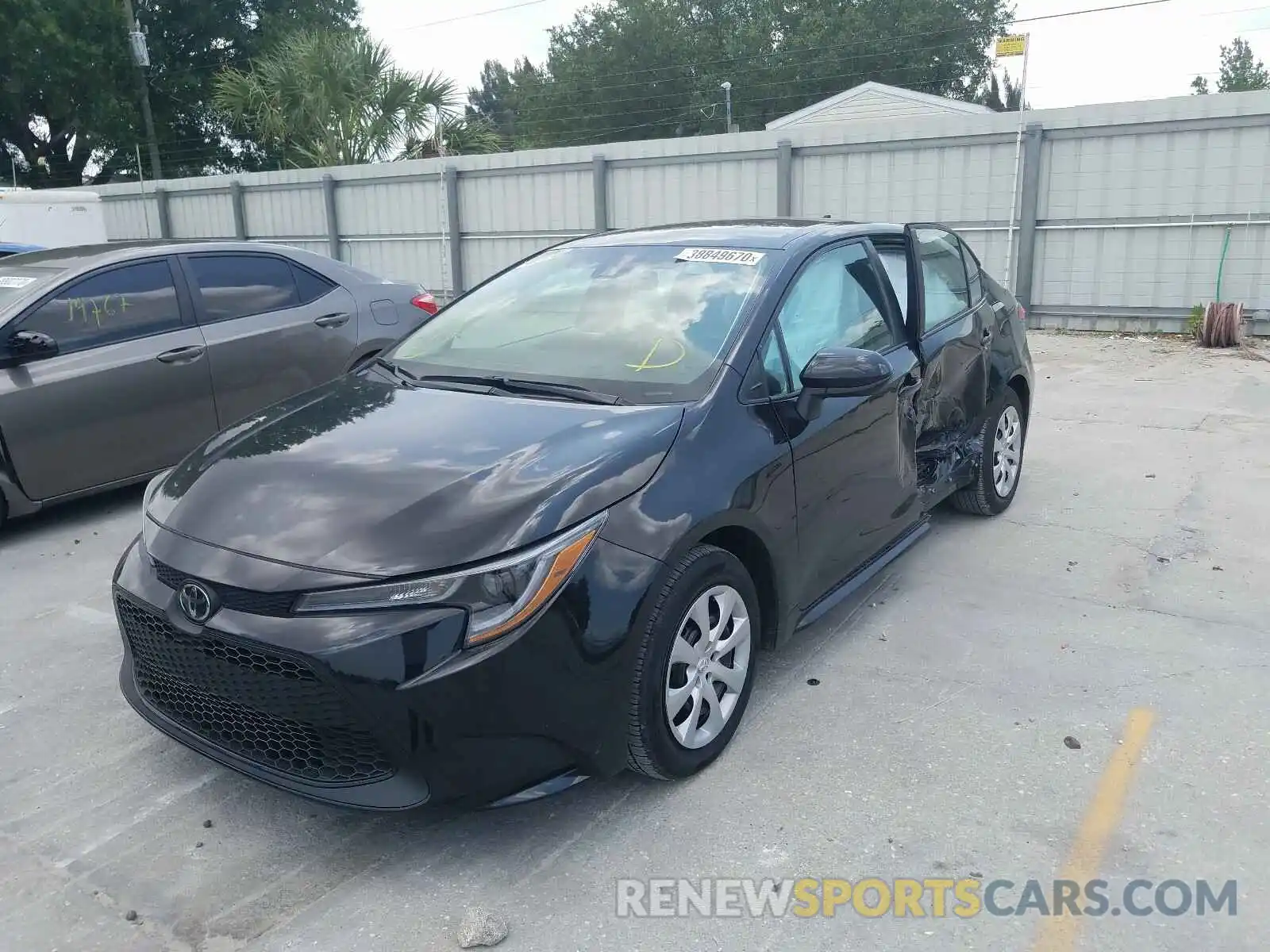 2 Photograph of a damaged car 5YFEPRAE2LP067340 TOYOTA COROLLA 2020