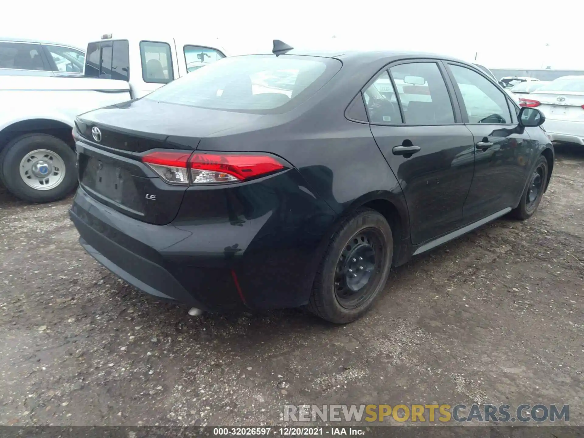 4 Photograph of a damaged car 5YFEPRAE2LP068942 TOYOTA COROLLA 2020